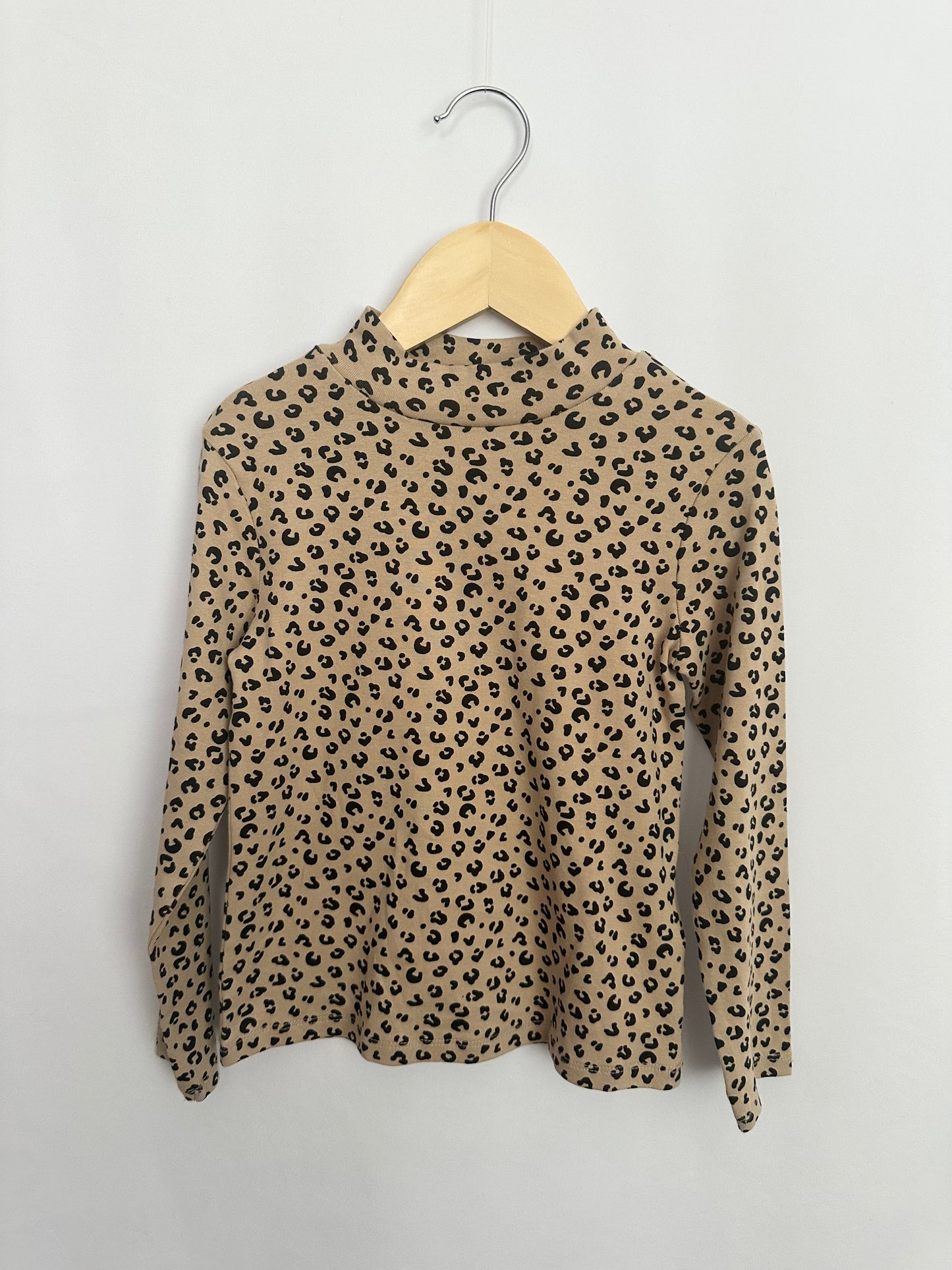 H&M Leopard Mock Neck Long Sleeve Shirt • 4-6 years