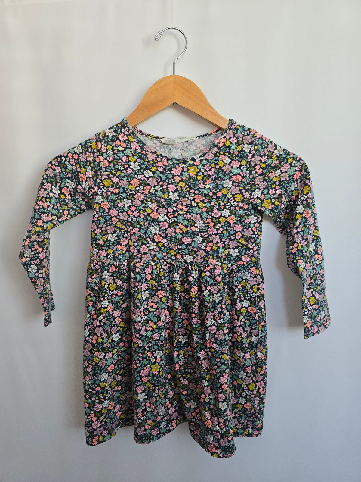 H&M Floral Long Sleeve Dress • 4-6 years