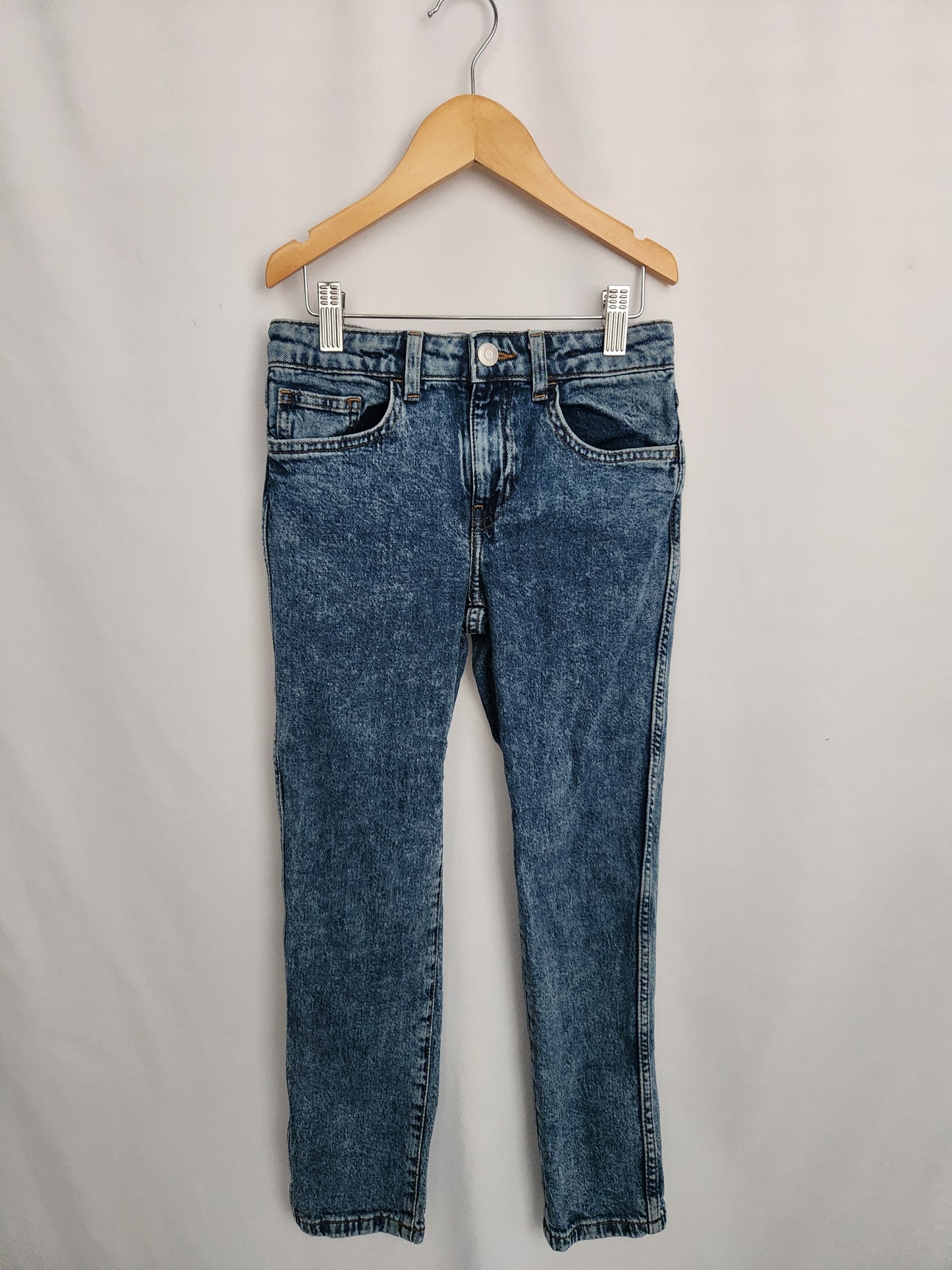 H&M Medium Wash Relaxed Fit Jeans • 7-8 years