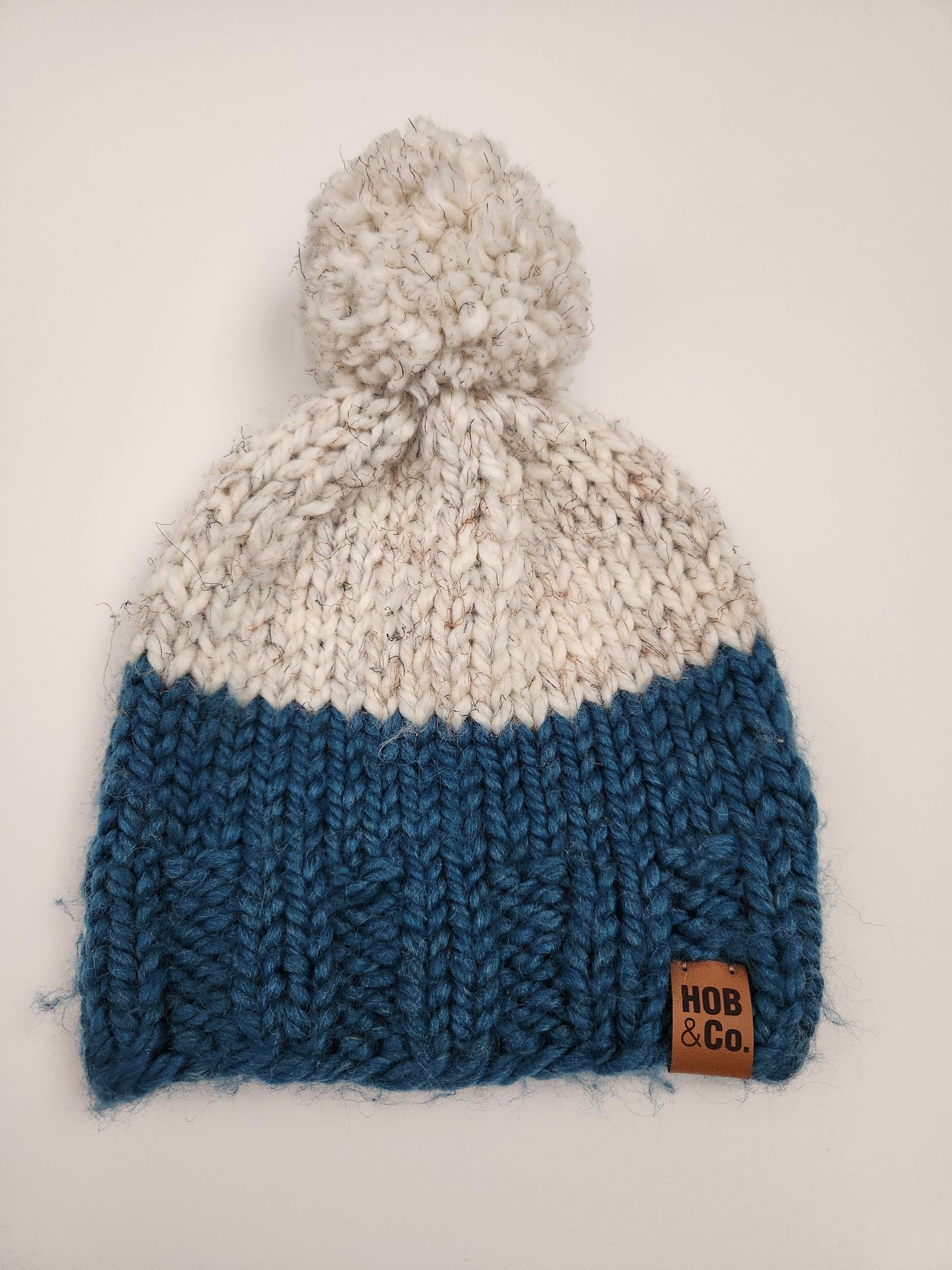 Hob & Co Oatmeal & Blue Knit Toque • 3-5 years