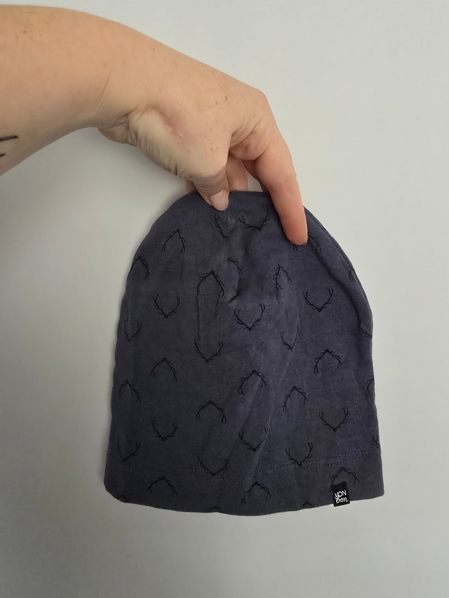 VonBon Blue Antlers Beanie • 2-4 years
