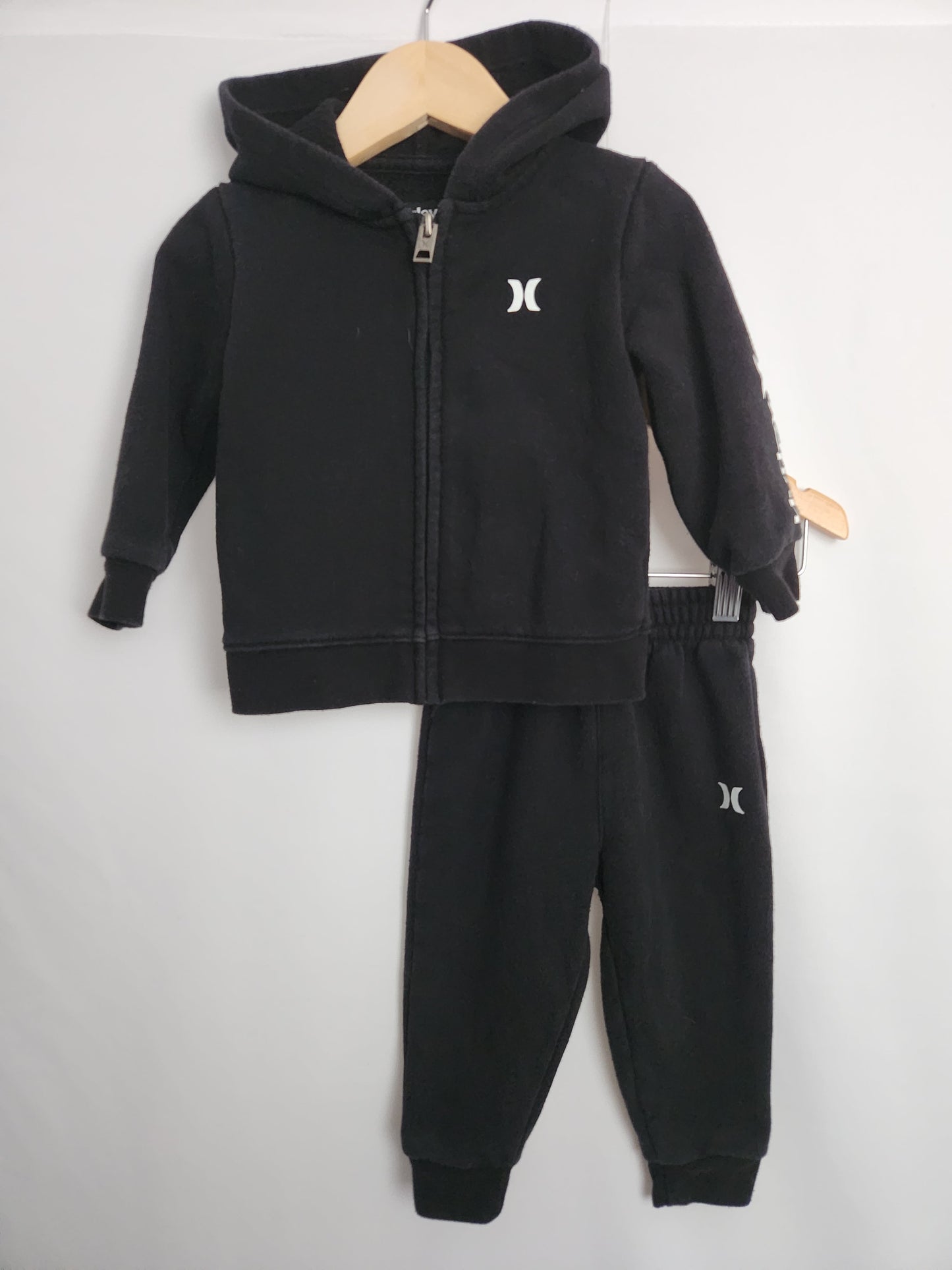 Hurley Black Zip Up Hoodie & Jogger Set • 12 months