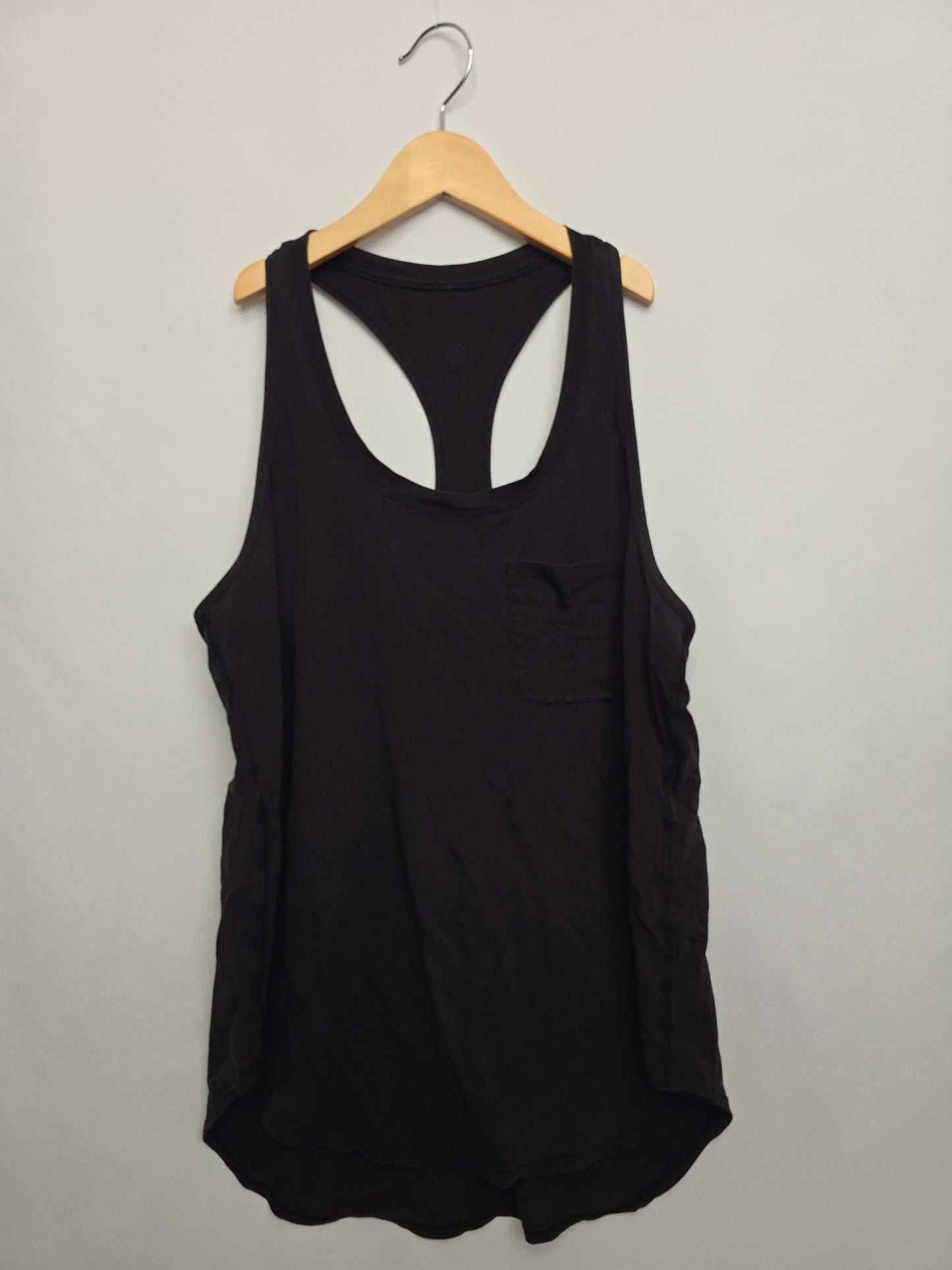 Lululemon Black Yogi Racerback Pocket Tank • 6 Medium