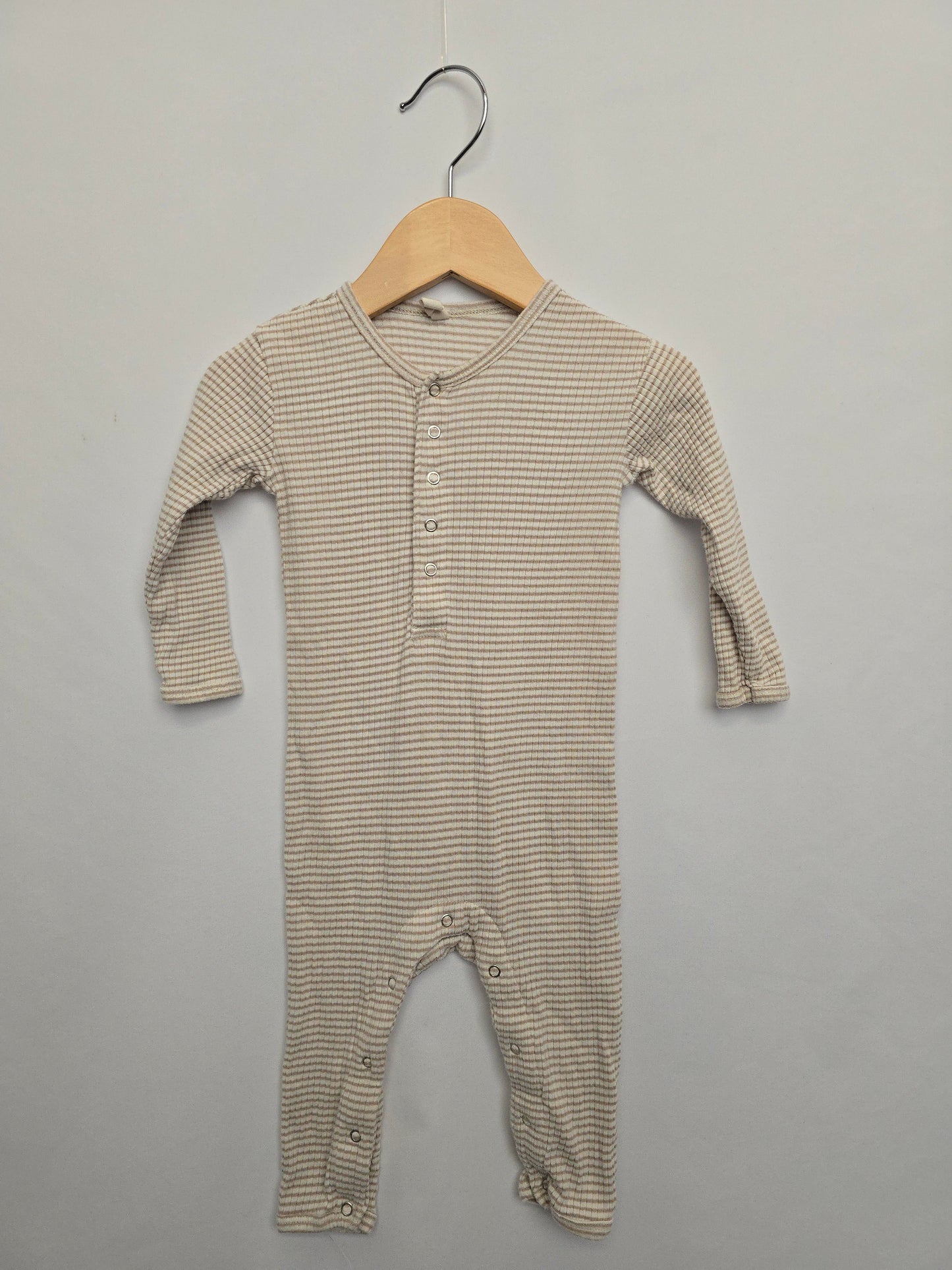 Quincy Mae Striped Ribbed Snap Romper • 6-12 months