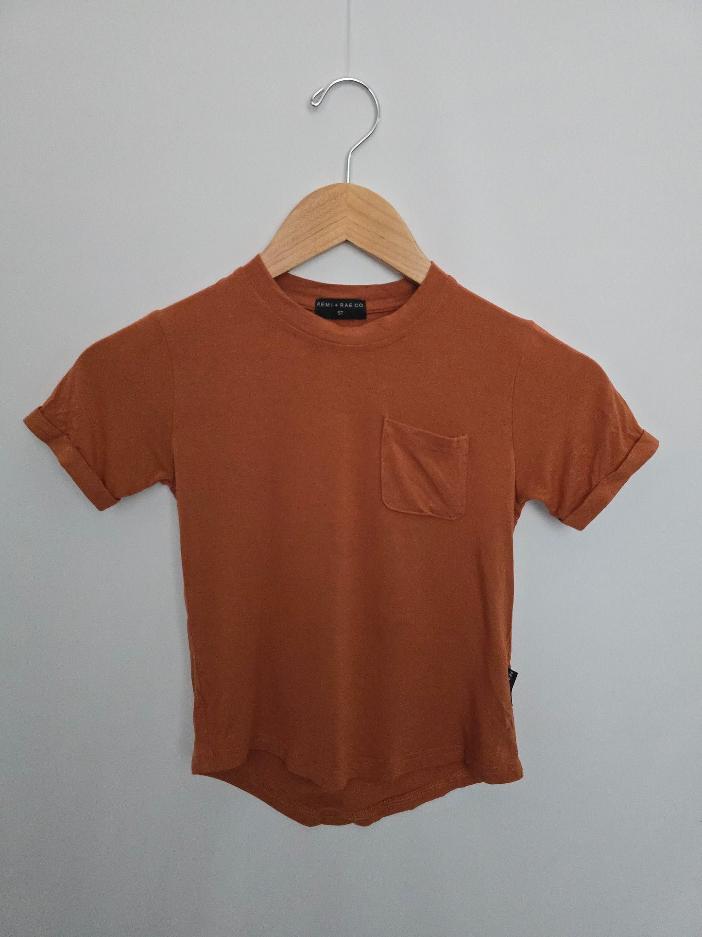 Remi + Rae Co Rust Bamboo Tee *flaw* • 5T