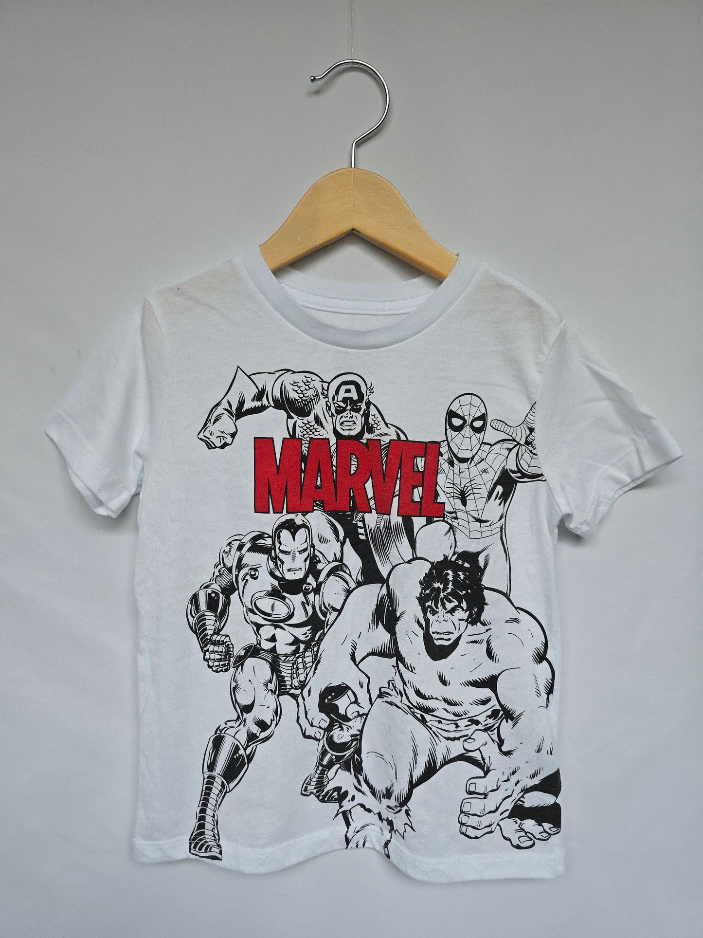 Marvel White Graphic Tee • 5 years