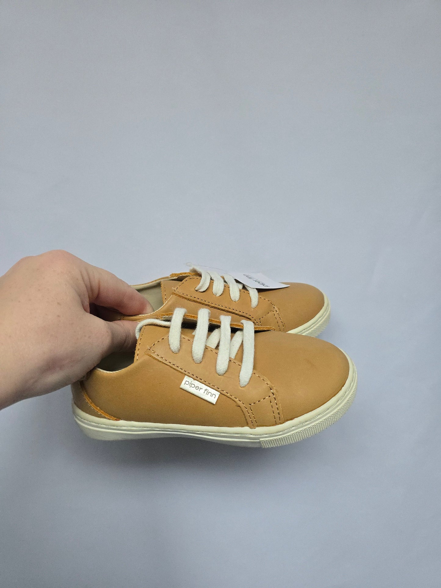 NEW Piper Finn Leather Shoes • 8C