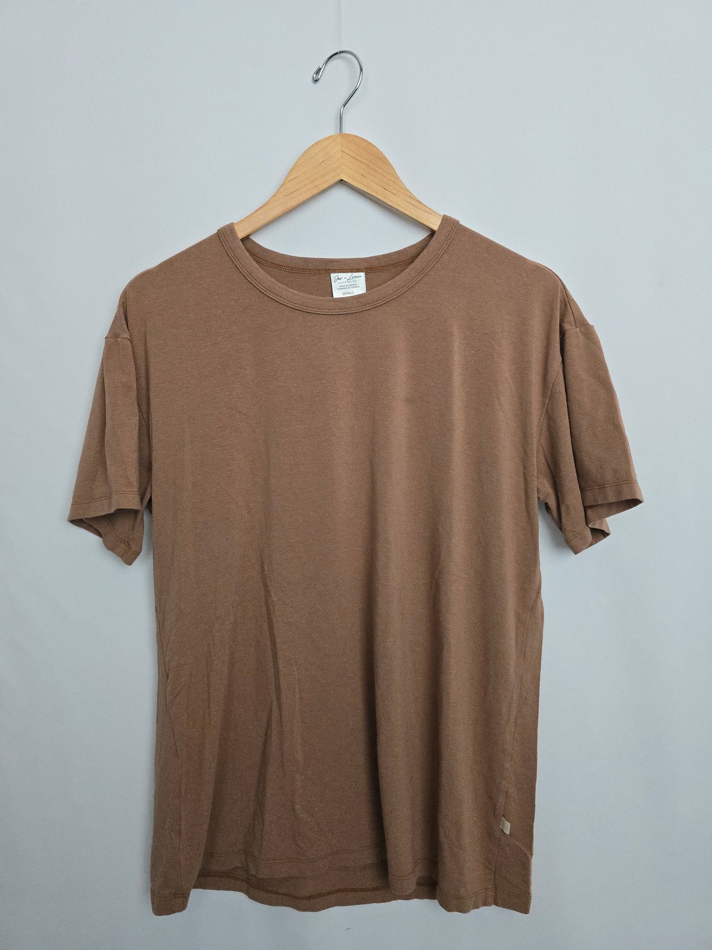 Jax & Lennon Driftwood Basic Tee • Small