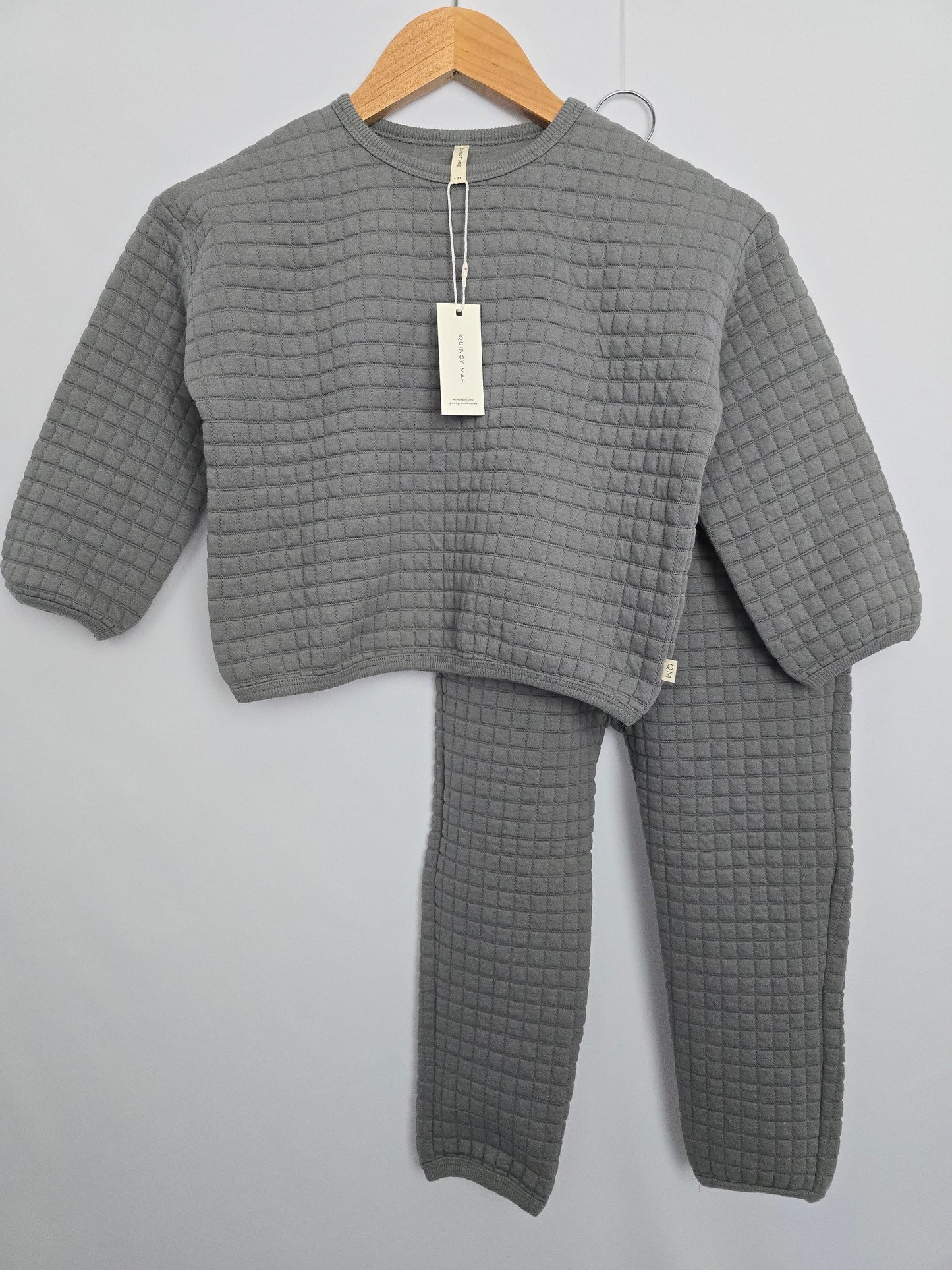 NEW Quincy Mae Quilted Slouch Set • 4-5 years