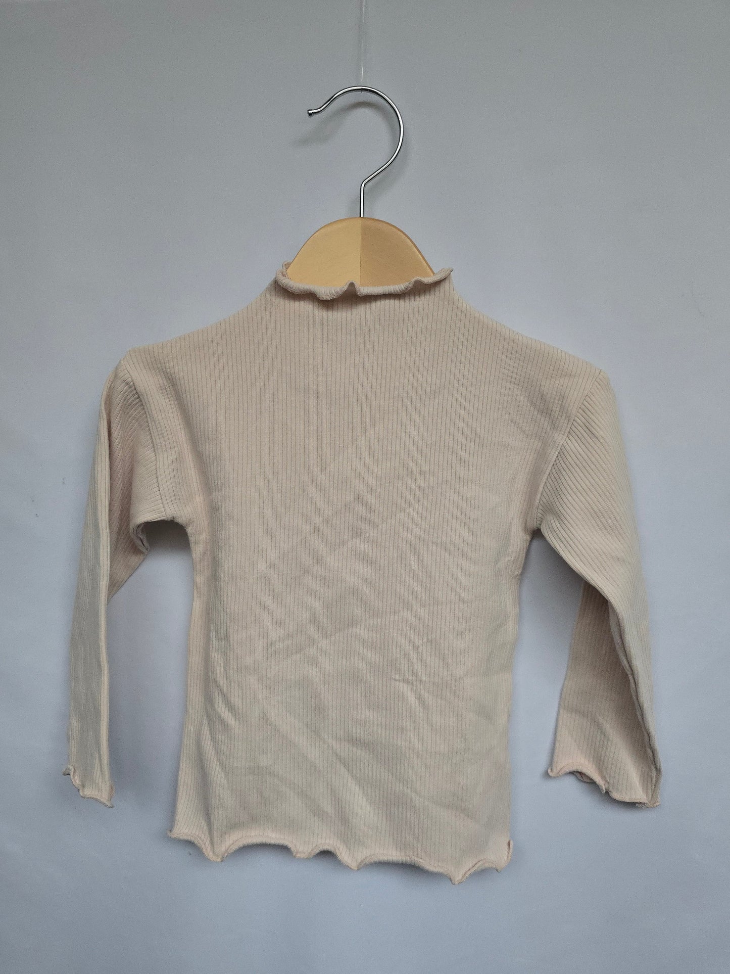 Jamie Kay Blush Ribbed Lettuce Hem Top • 2 years