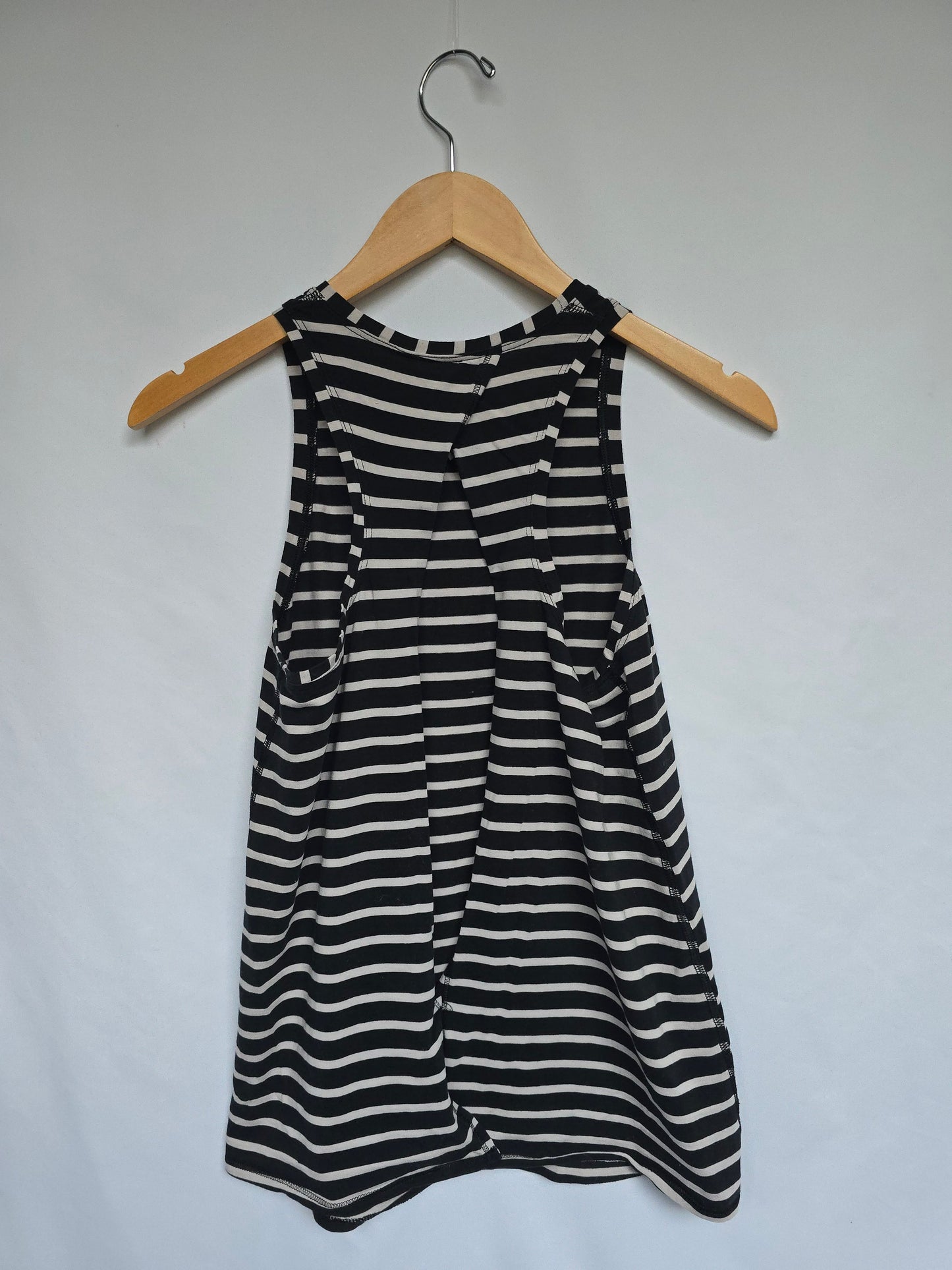 Lululemon Black/White Stripe Open Back Tank • 6 Medium