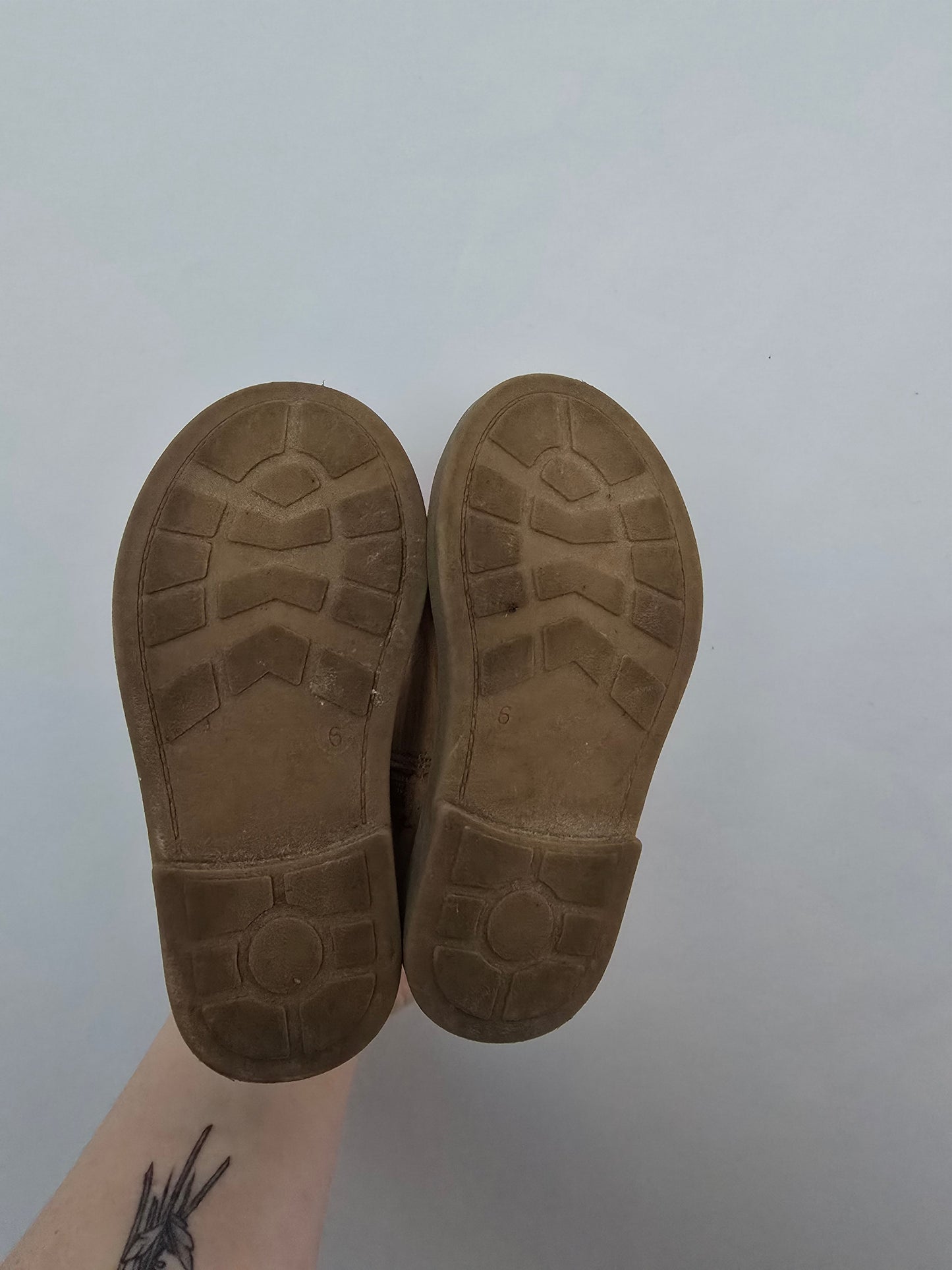 Tucker & Tate Brown Booties • 6C