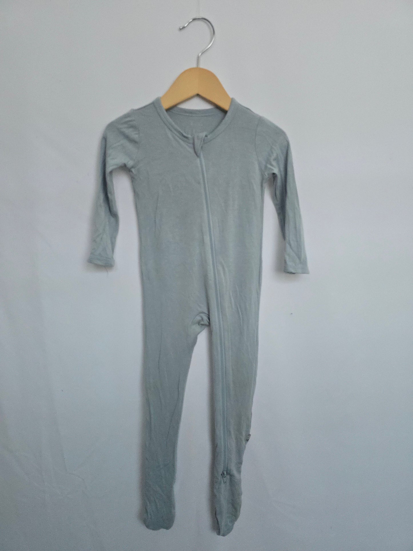 Kyte Sage? Zip Footie • 12-18 months