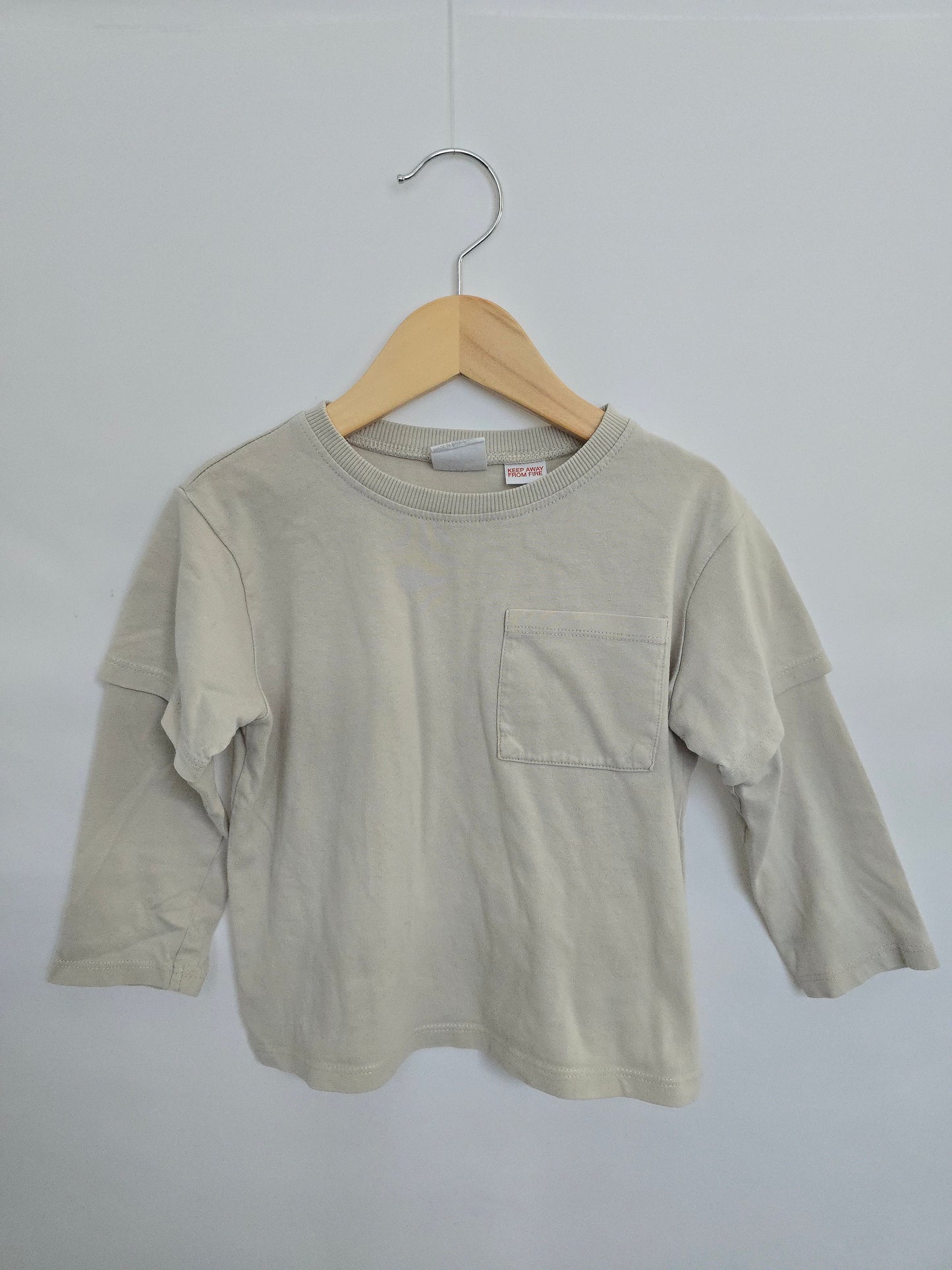 Zara Cream Long Sleeve Tee • 2-3 years