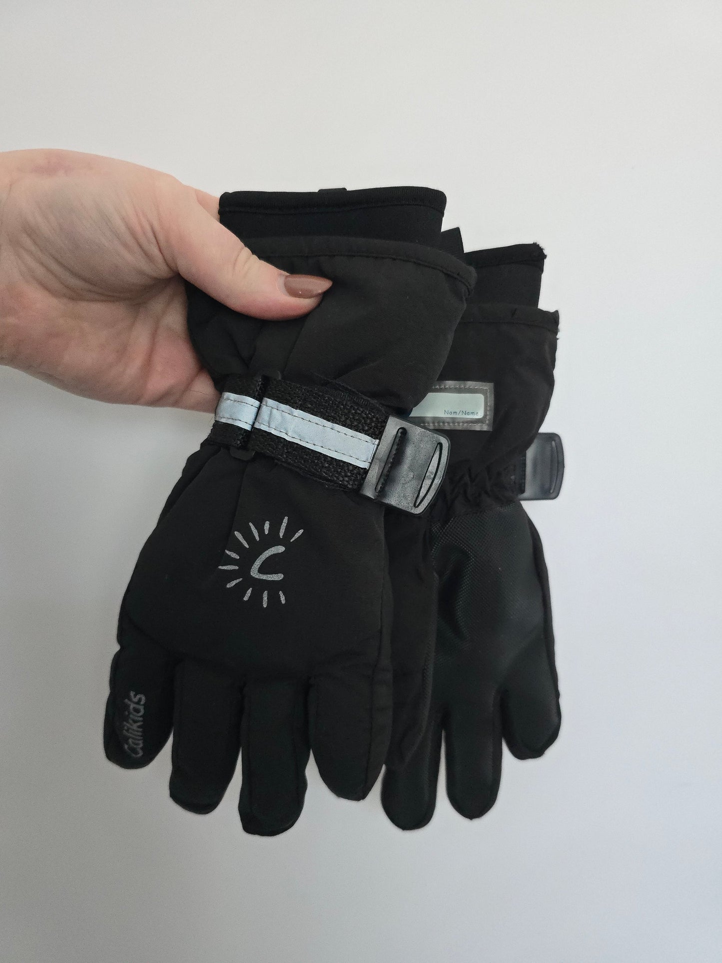 Calikids Black Snow Gloves • 4-6 years