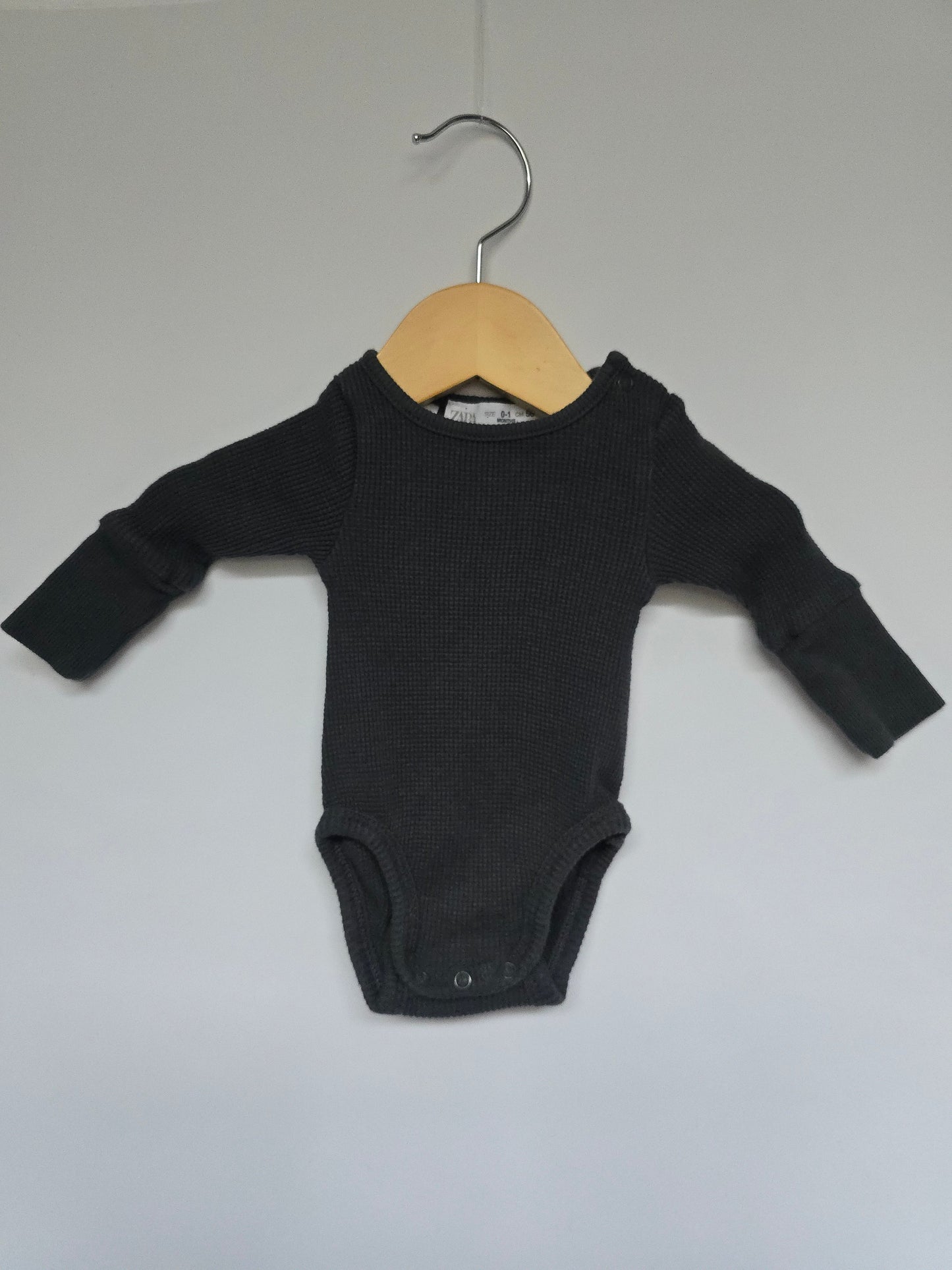 Zara Charcoal Waffle Onesie • 0-1 months