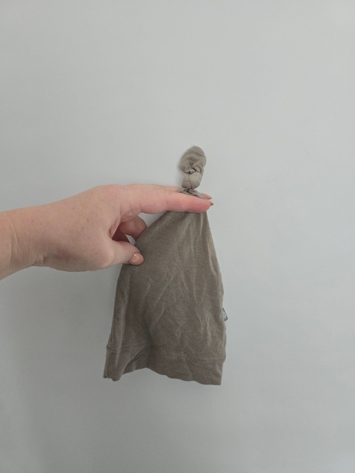 Kyte Chrome Knotted Hat • Newborn