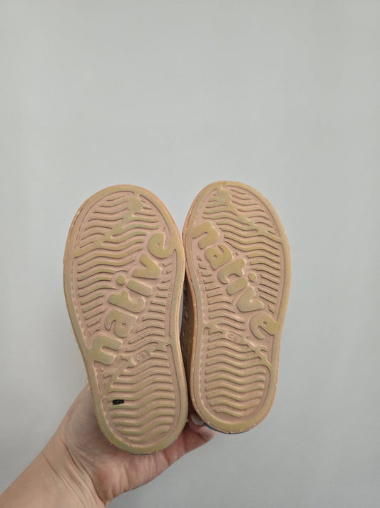 Native Jeffersons Pink Speckle • 8C