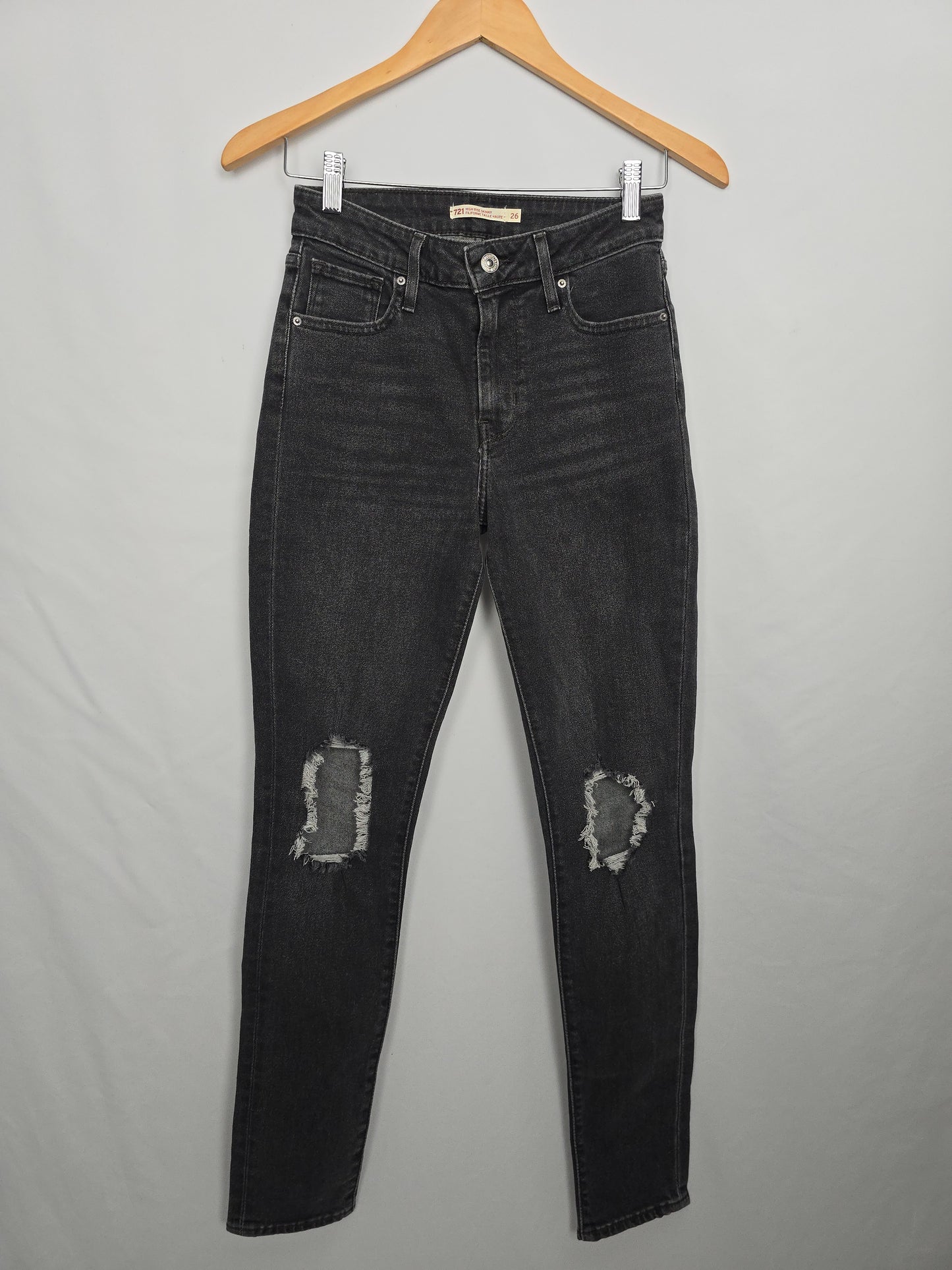 Levi's High Rise Grey Skinny Jeans • 26 Small