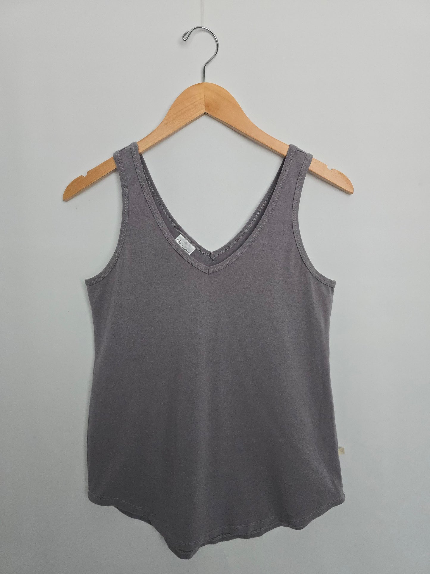 Jax & Lennon Dried Lavender V-neck Tank • X-Small