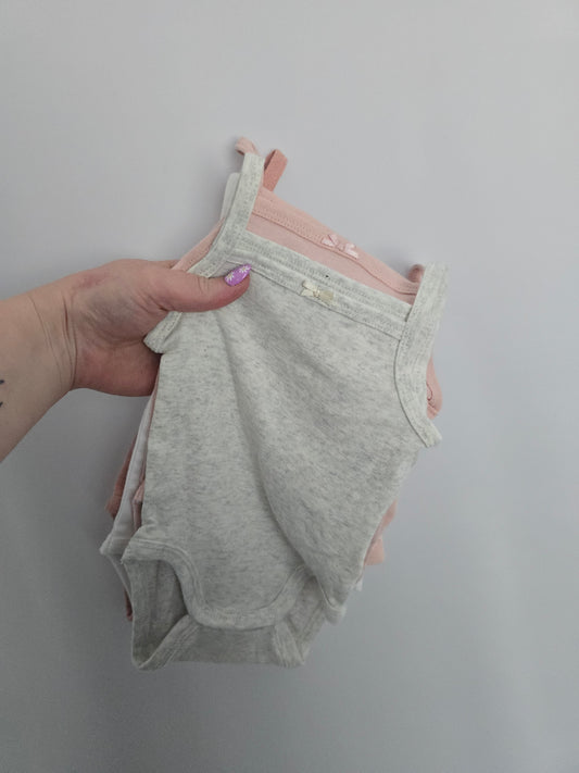 NEW H&M 5 Pack Bodysuits • 1-2 months