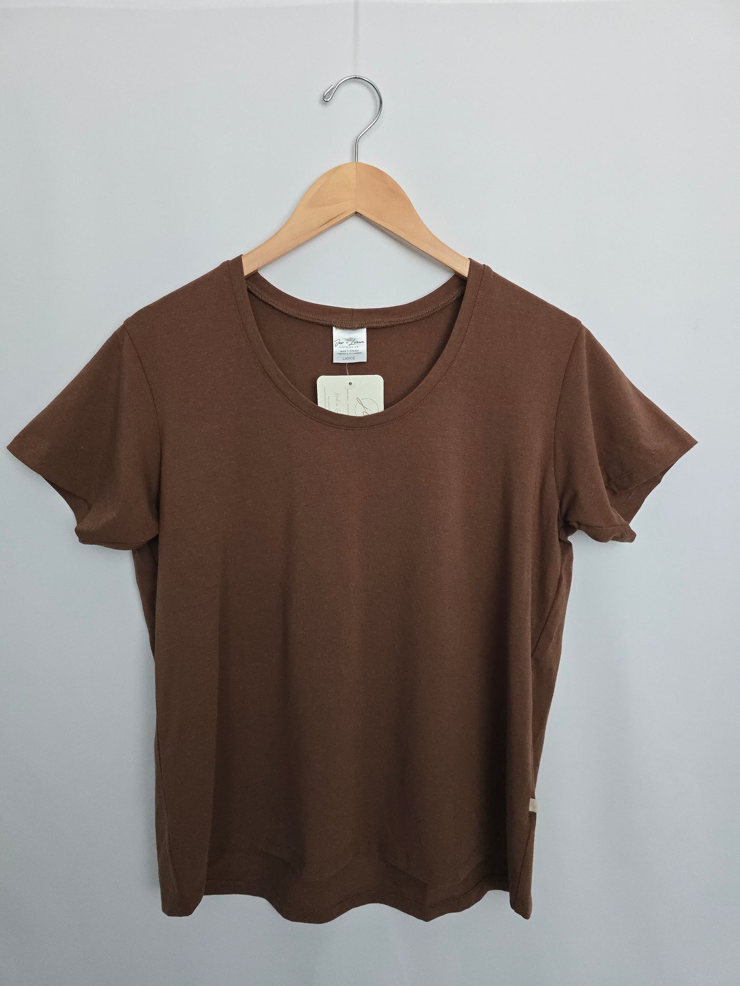 NEW Jax & Lennon Cocoa Brown Favorite Tee • Large