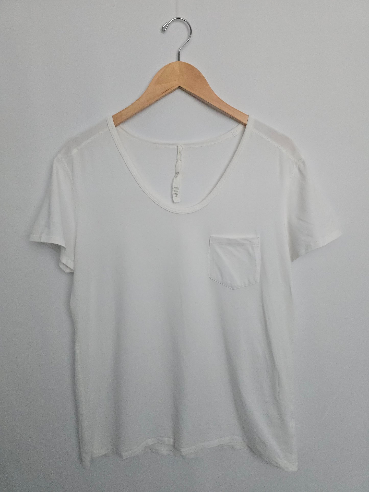 Lululemon White Tee *stain* • Large 10