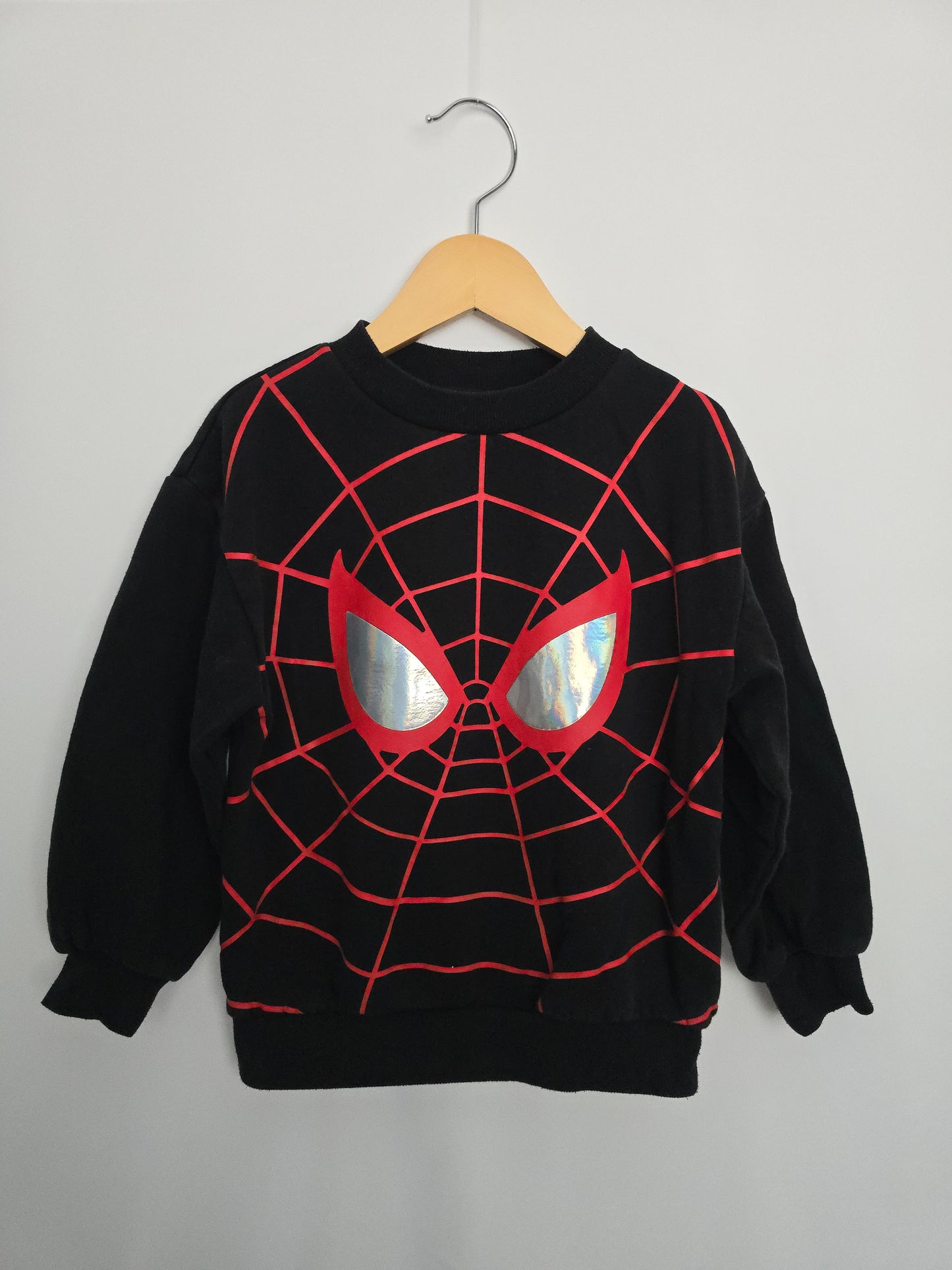 H&M Spiderman Crewneck • 4-6 years