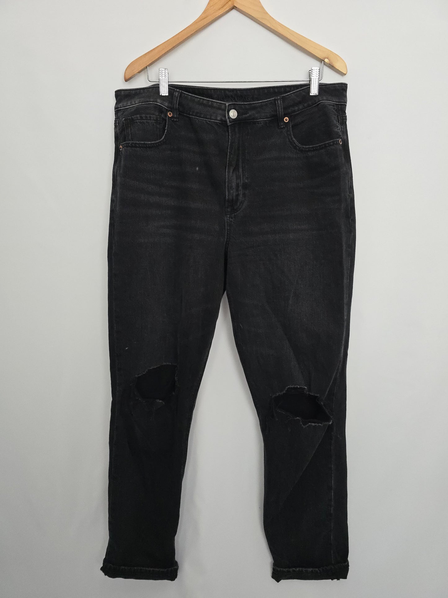 American Eagle Dark Grey Strigid Mom Jean • X-Large 14
