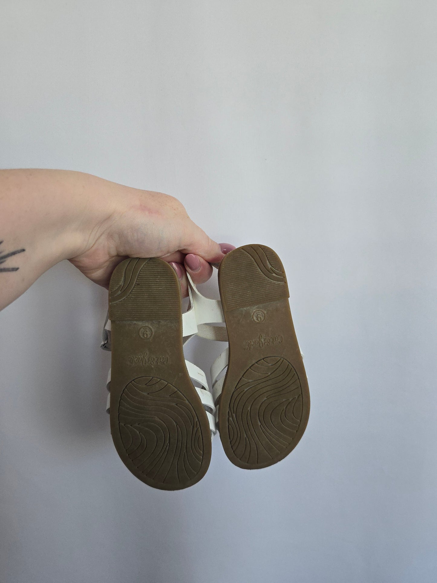 Cat & Jack White Sandals • 9C