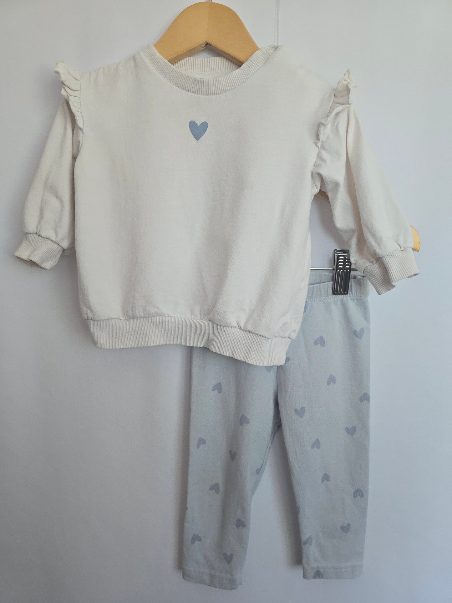 H&M Hearts Crewneck & Leggings Set • 6-9 years