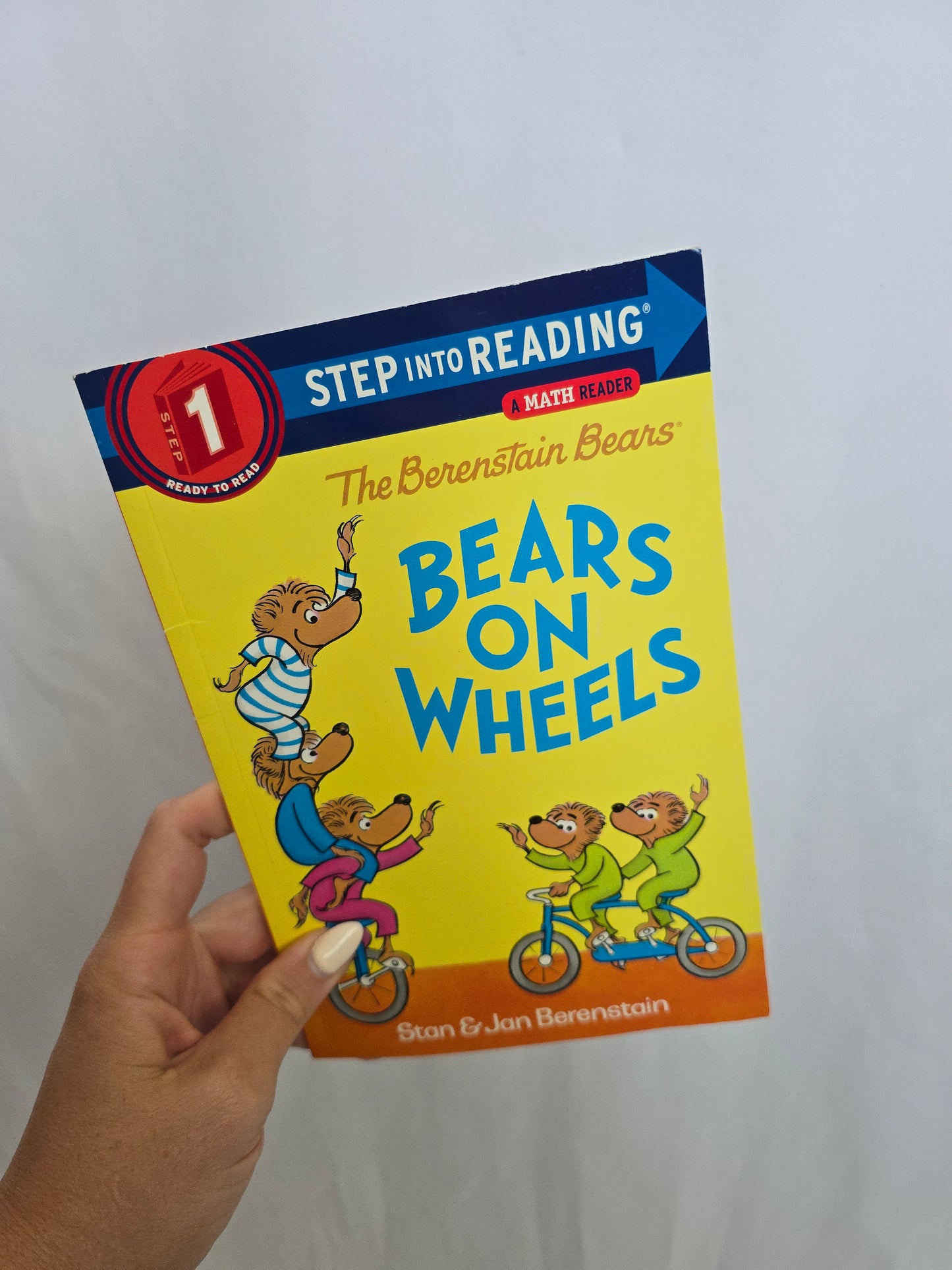 The Berenstain Bears - Bears on Wheels • Softcover Book