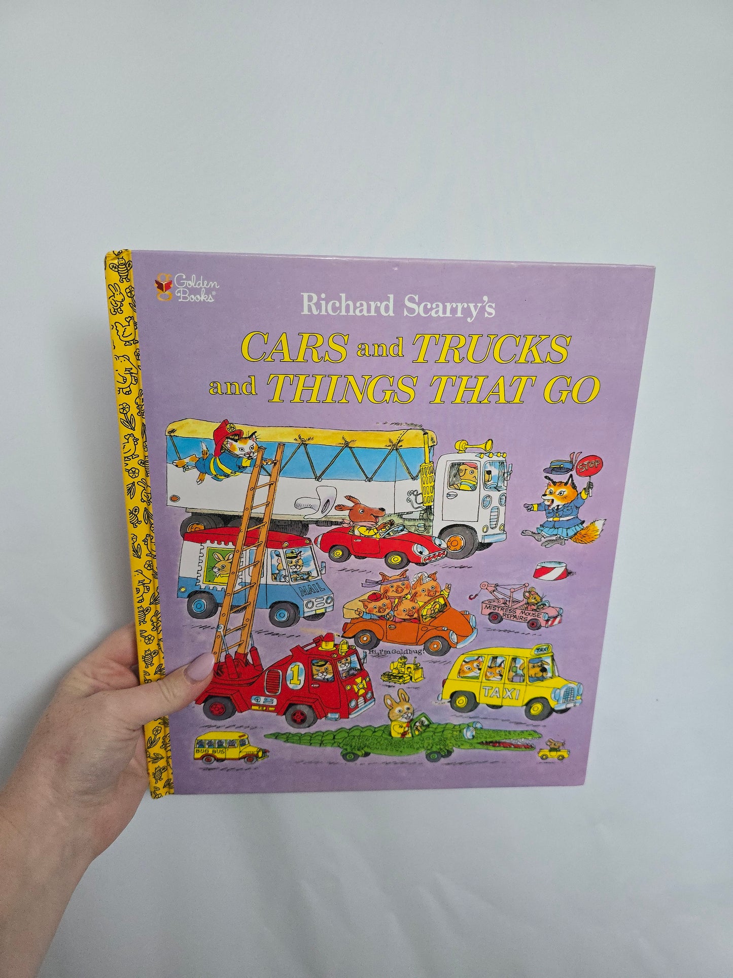 Richard Scarry's Cars & Trucks & Things That Go • Hardcover Book