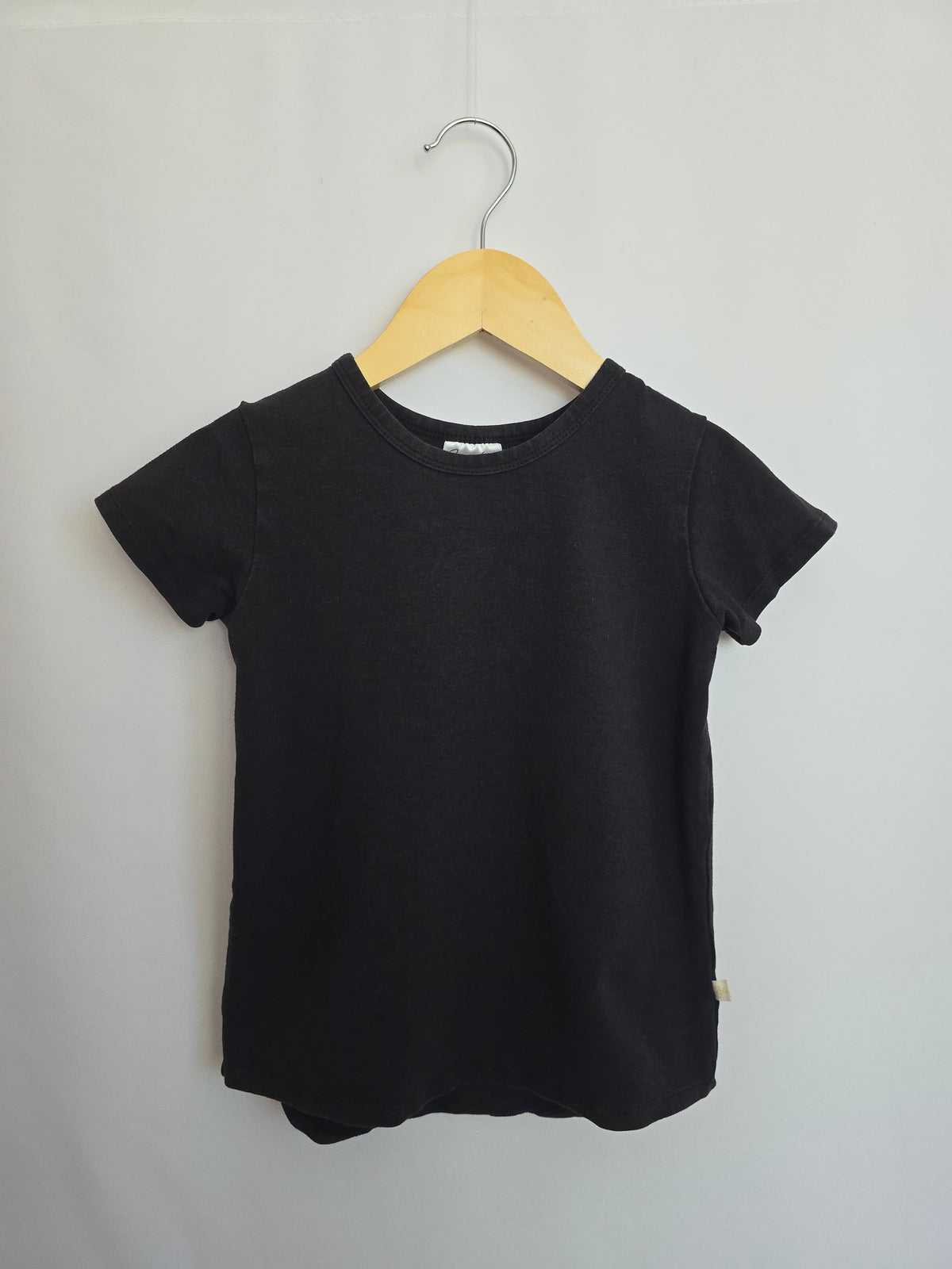 Jax & Lennon Black Basic Tee • 3-4 years