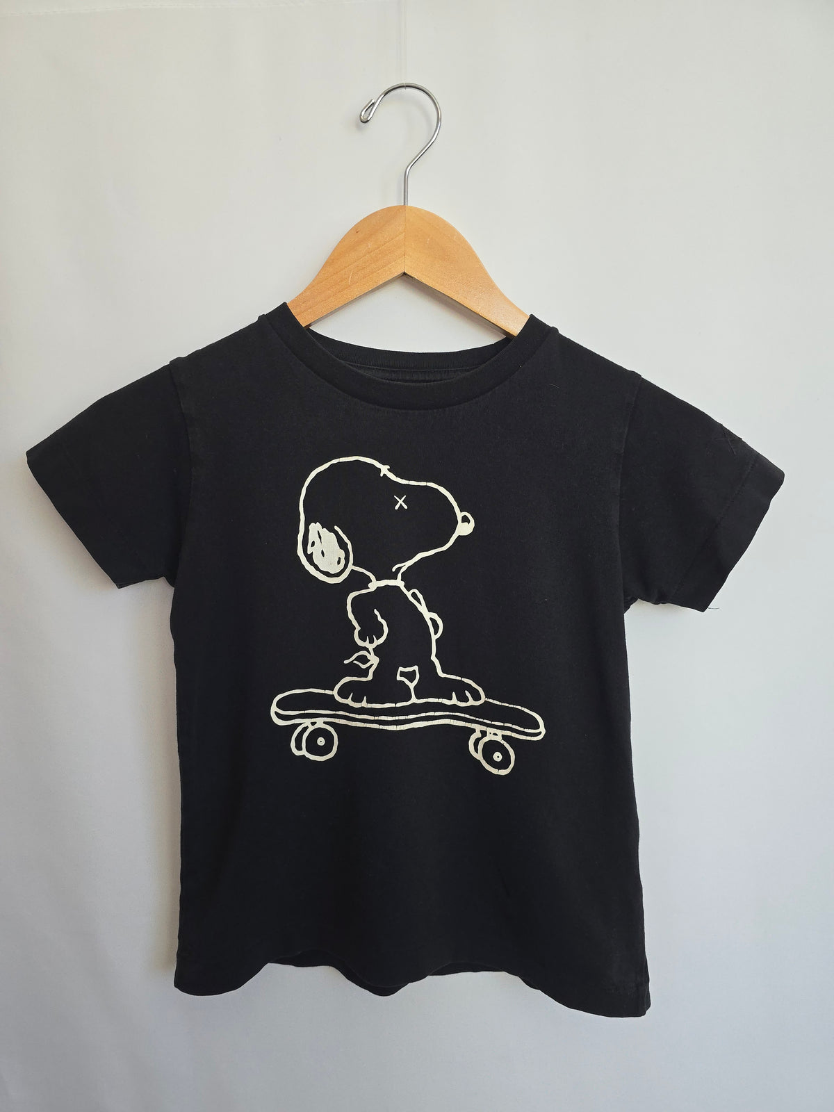 Uniqlo x Peanuts Tee • 5-6 years