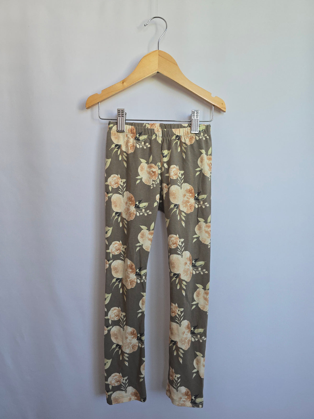 Jax & Lennon Grey Floral Leggings • 4-5 years