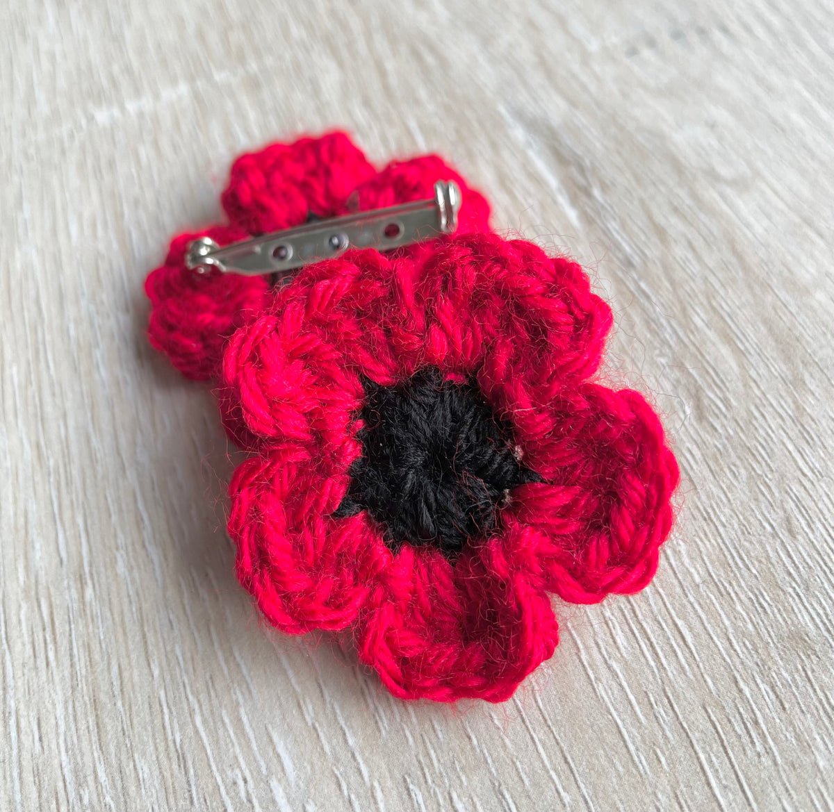 Crochet Poppy Pin Single