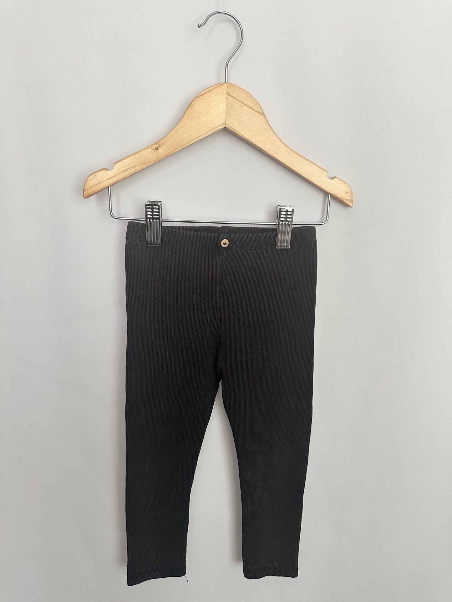 Zara Black Ribbed Leggings • 18-24 months
