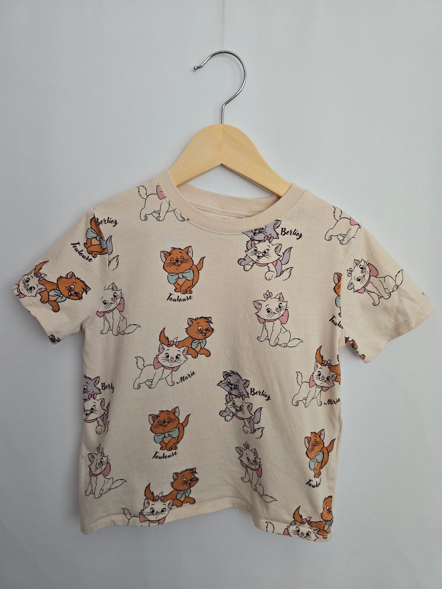 H&M Aristocats Tee • 4-6 years