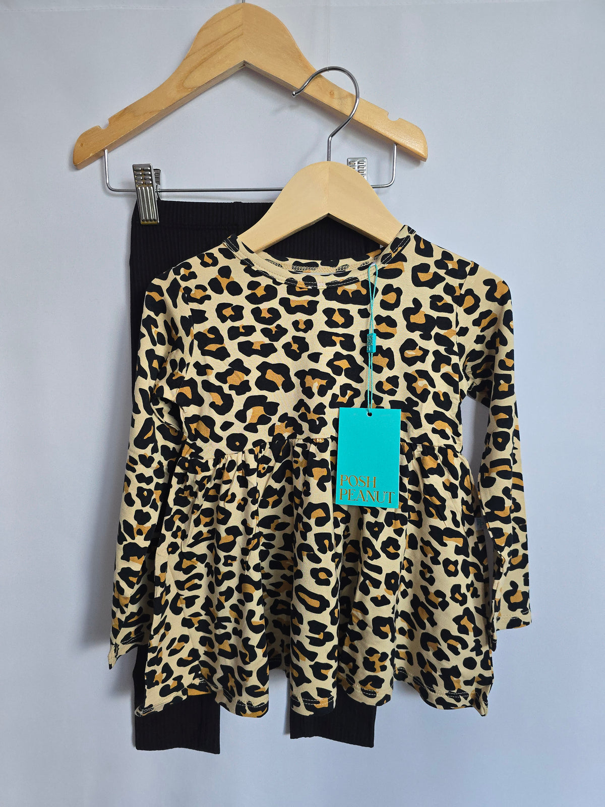 NEW Posh Peanut Leopard Tan Twirl Top & Ribbed Black Leggings Set • 3 years
