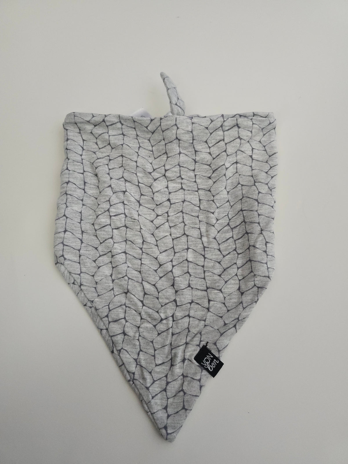 VonBon Bib • 6-12 months