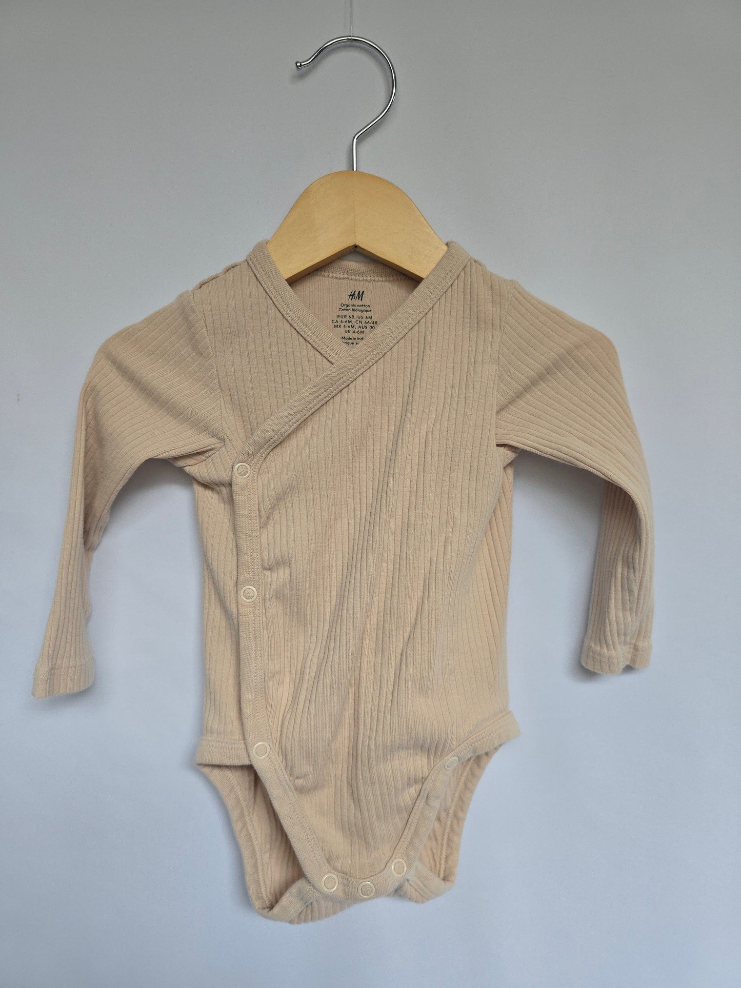 H&M Tan Layette Bodysuit • 4-6 months