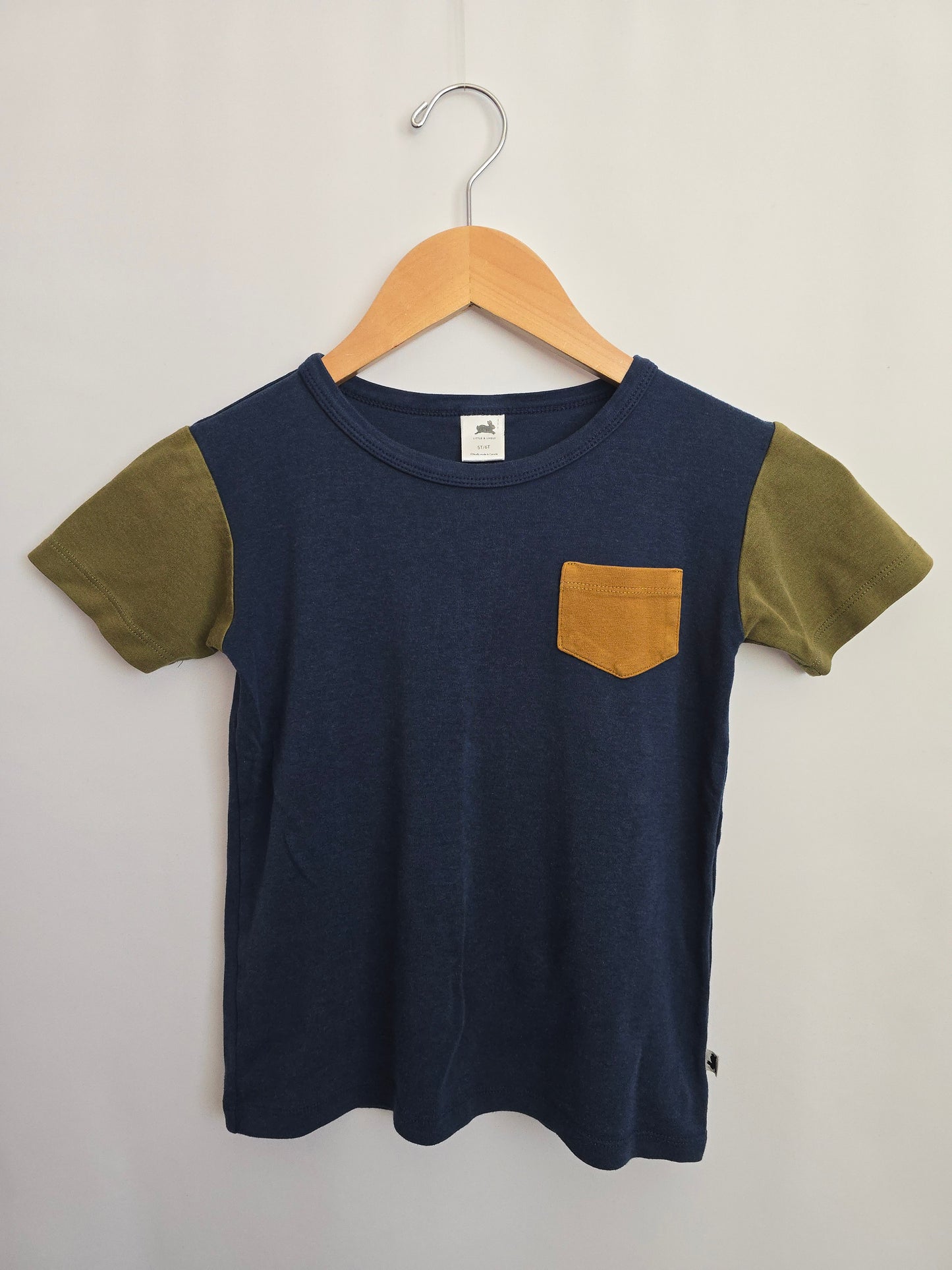 Little & Lively Deep Sea Color Block Pocket Tee • 5-6 years