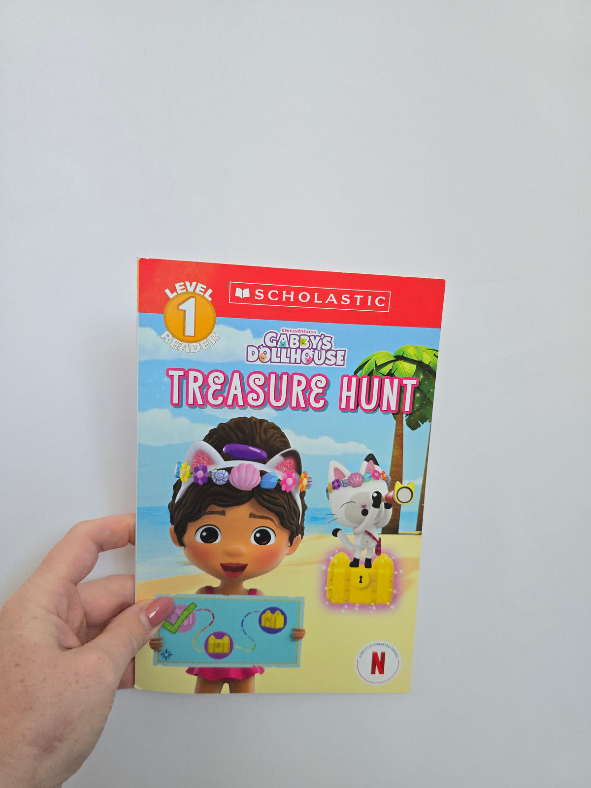 Gabby's Dollhouse Treasure Hunt • Softcover Book