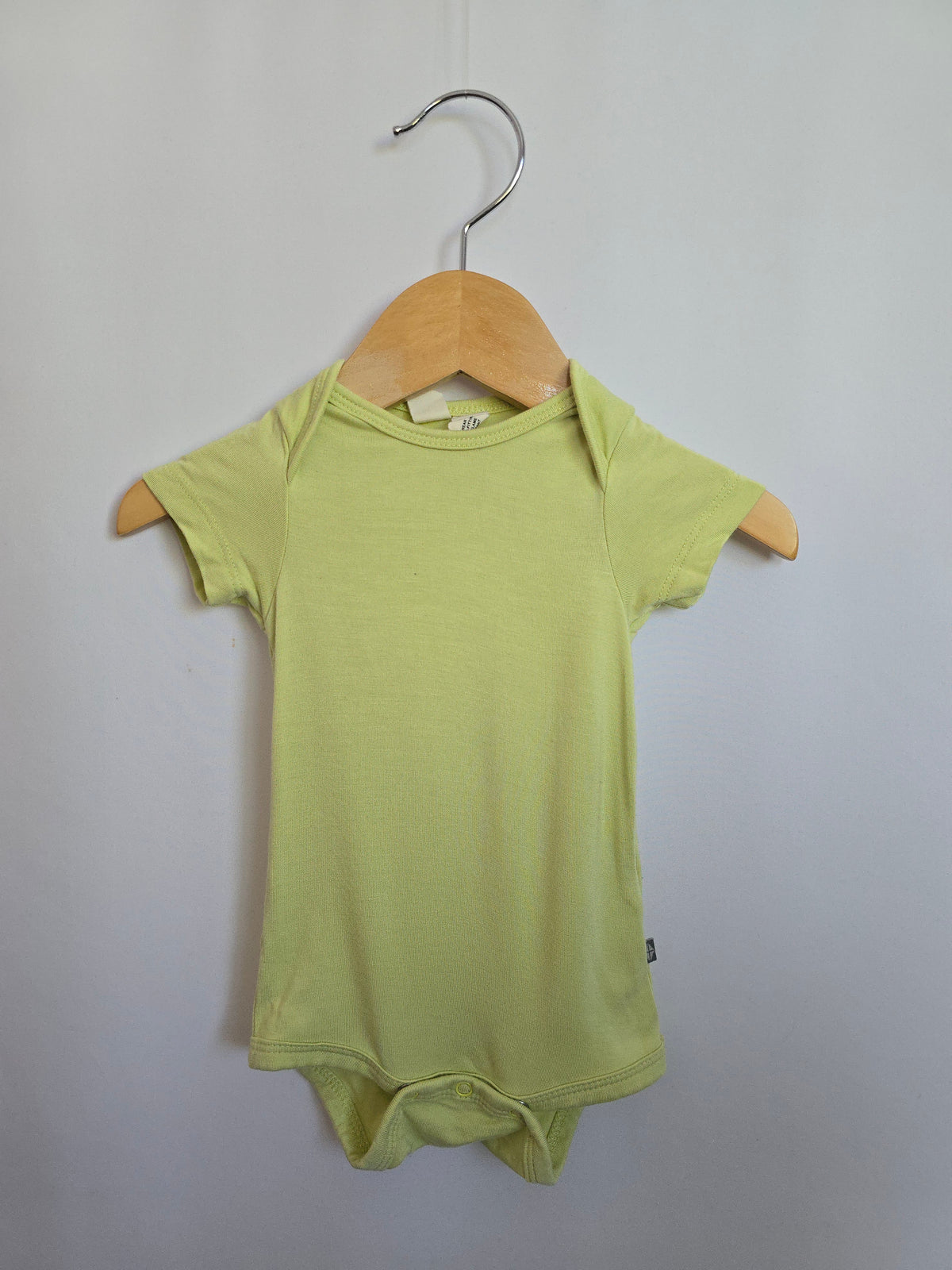 Kyte Kiwi Bodysuit • 0-3 months