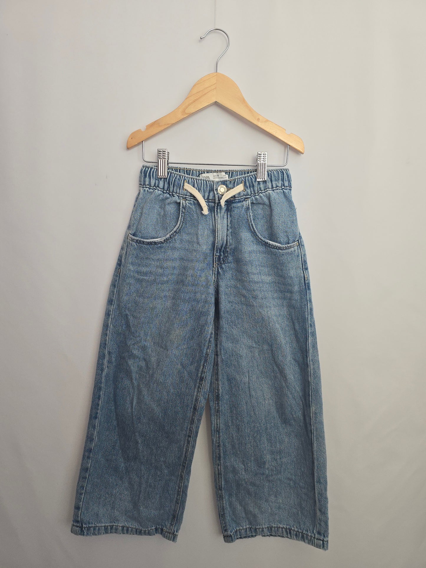 Zara Medium Wash Wide Leg Denim • 6 years