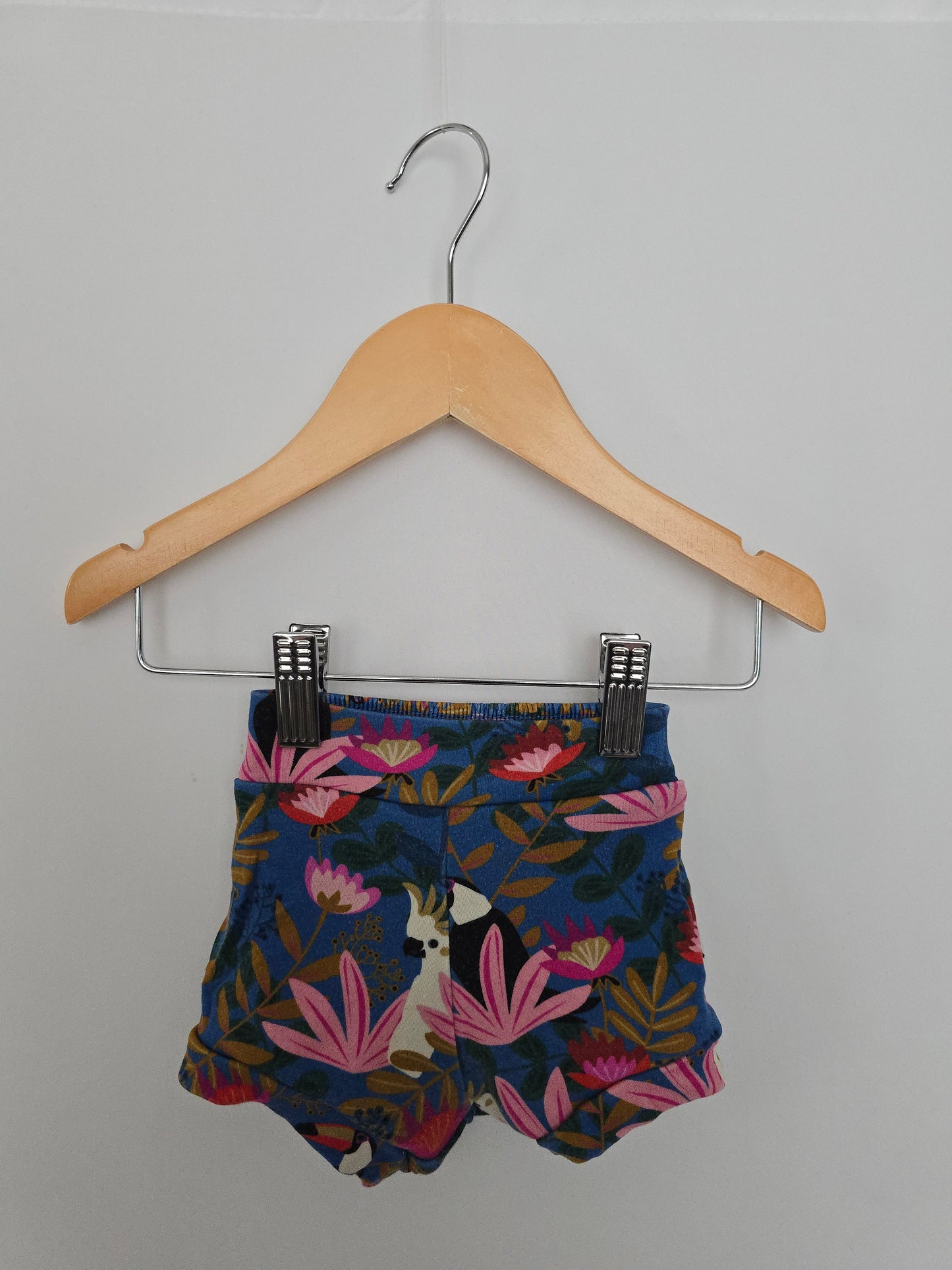 Little & Lively Paradise Bummies • 0-6 months