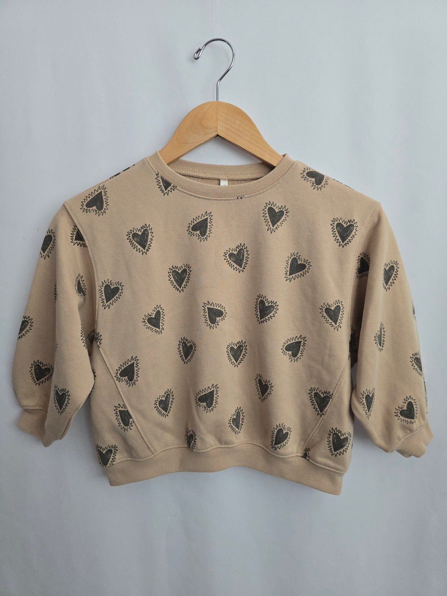 NEW Rylee + Cru Tan Hearts Crewneck • 4-5 years