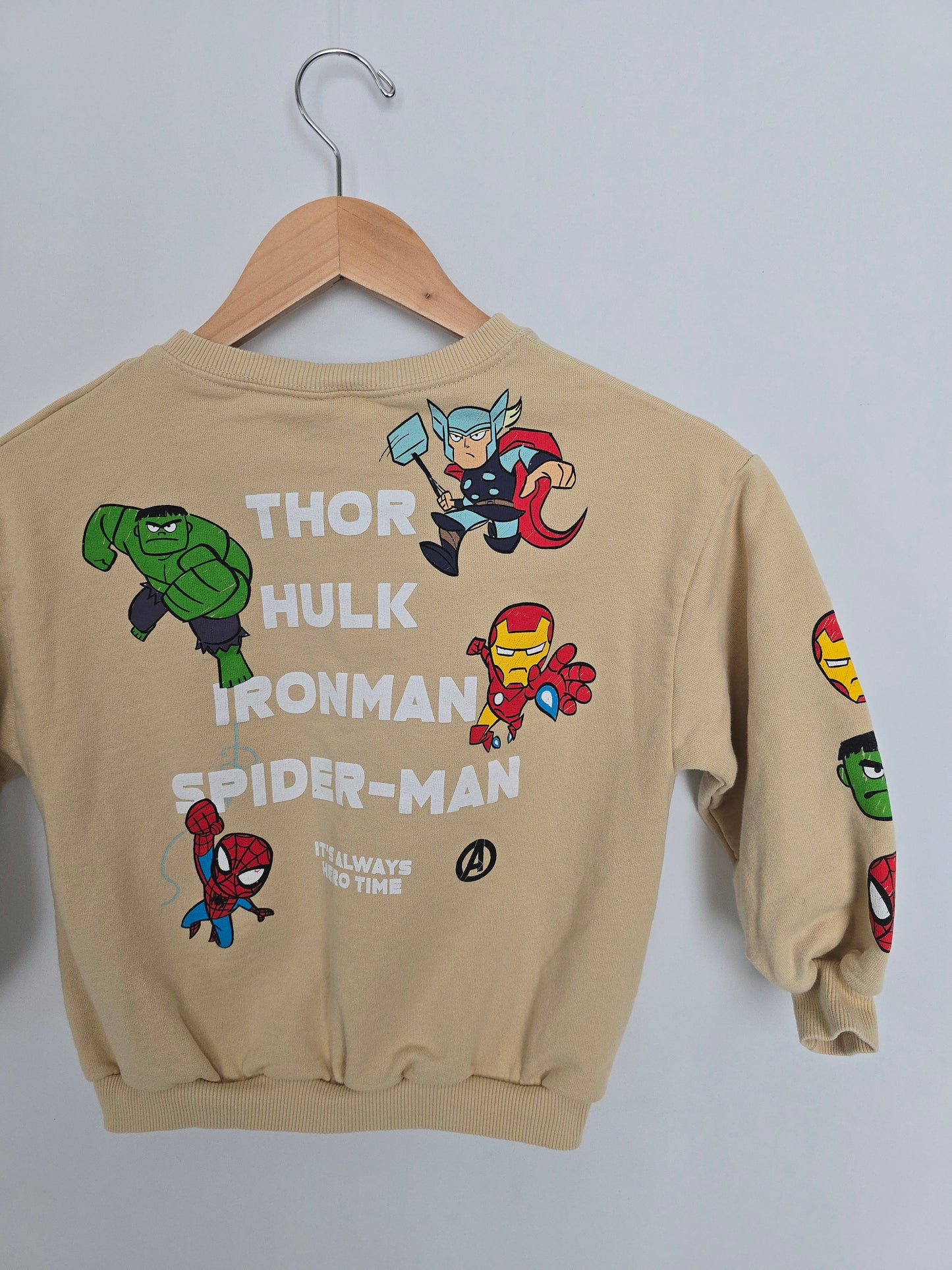 Zara Marvel Relaxed Crew • 6 years