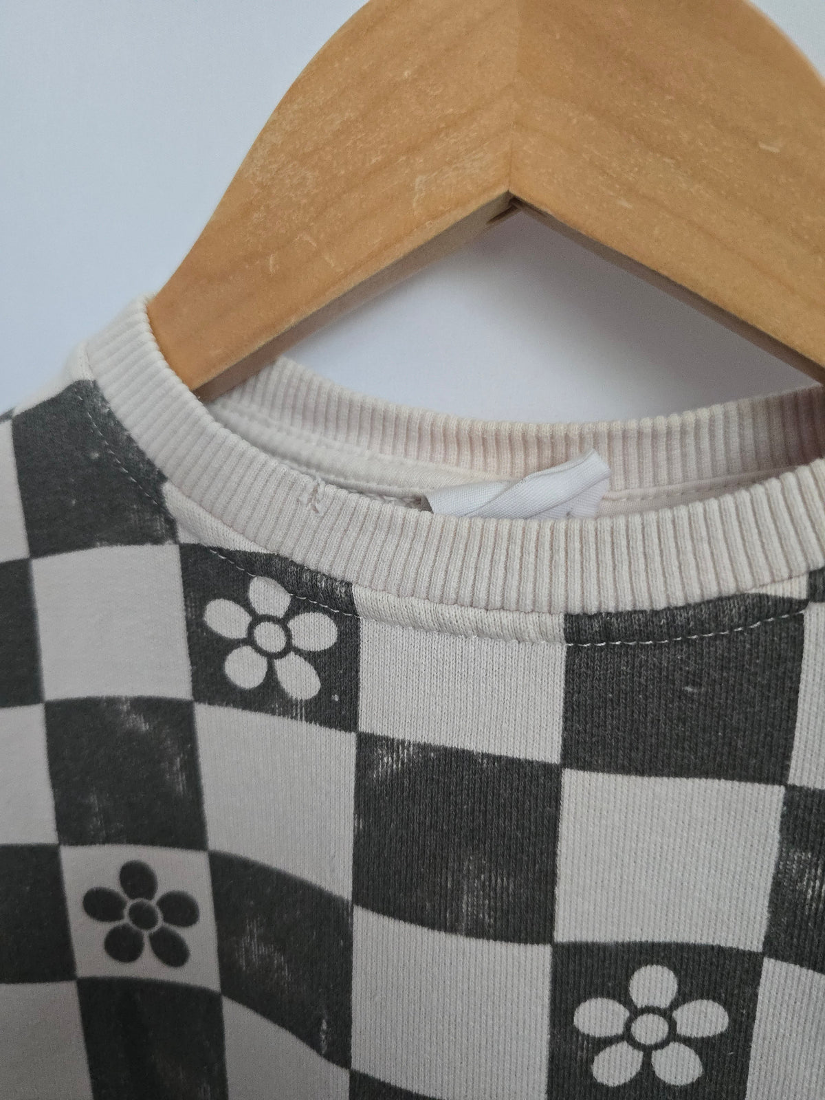 Zara Checkered Floral Crewneck • 4-5 years
